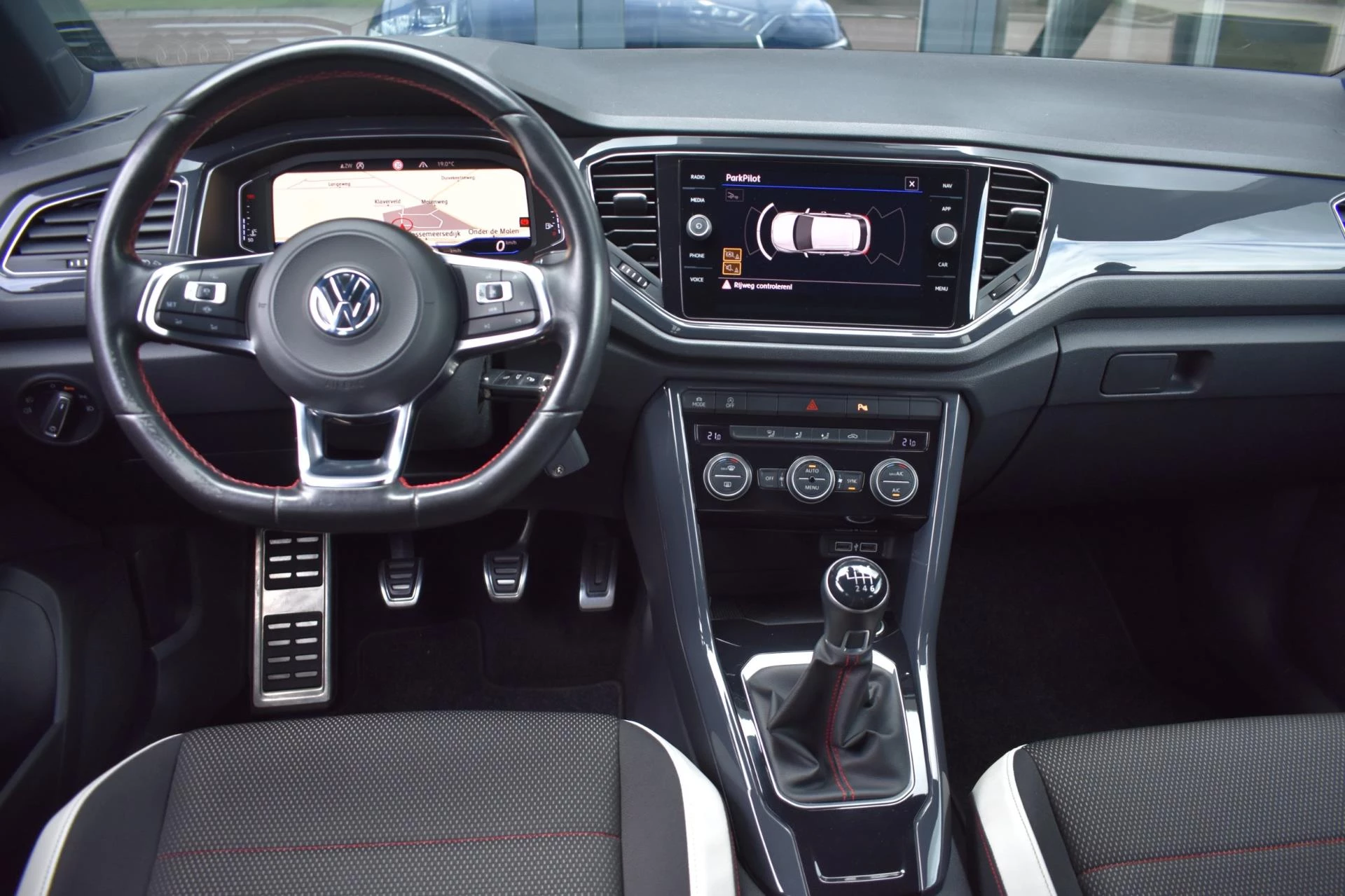 Hoofdafbeelding Volkswagen T-Roc