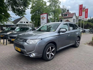 Mitsubishi Outlander 2.0 PHEV INSTYLE PLUG-IN / SCHUIFDAK / LEDER / CAMERA / TREKHAAK