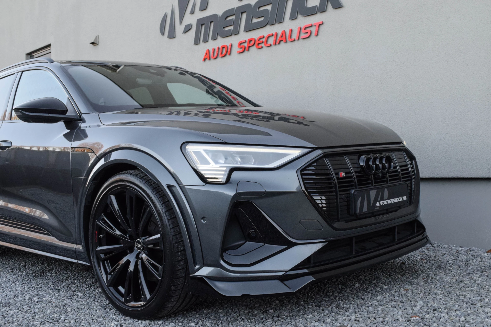 Hoofdafbeelding Audi e-tron