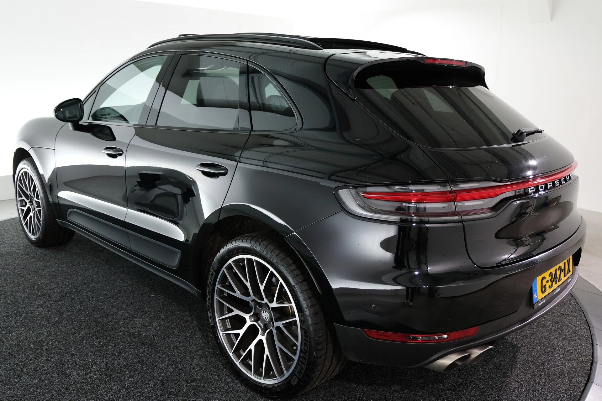 Hoofdafbeelding Porsche Macan