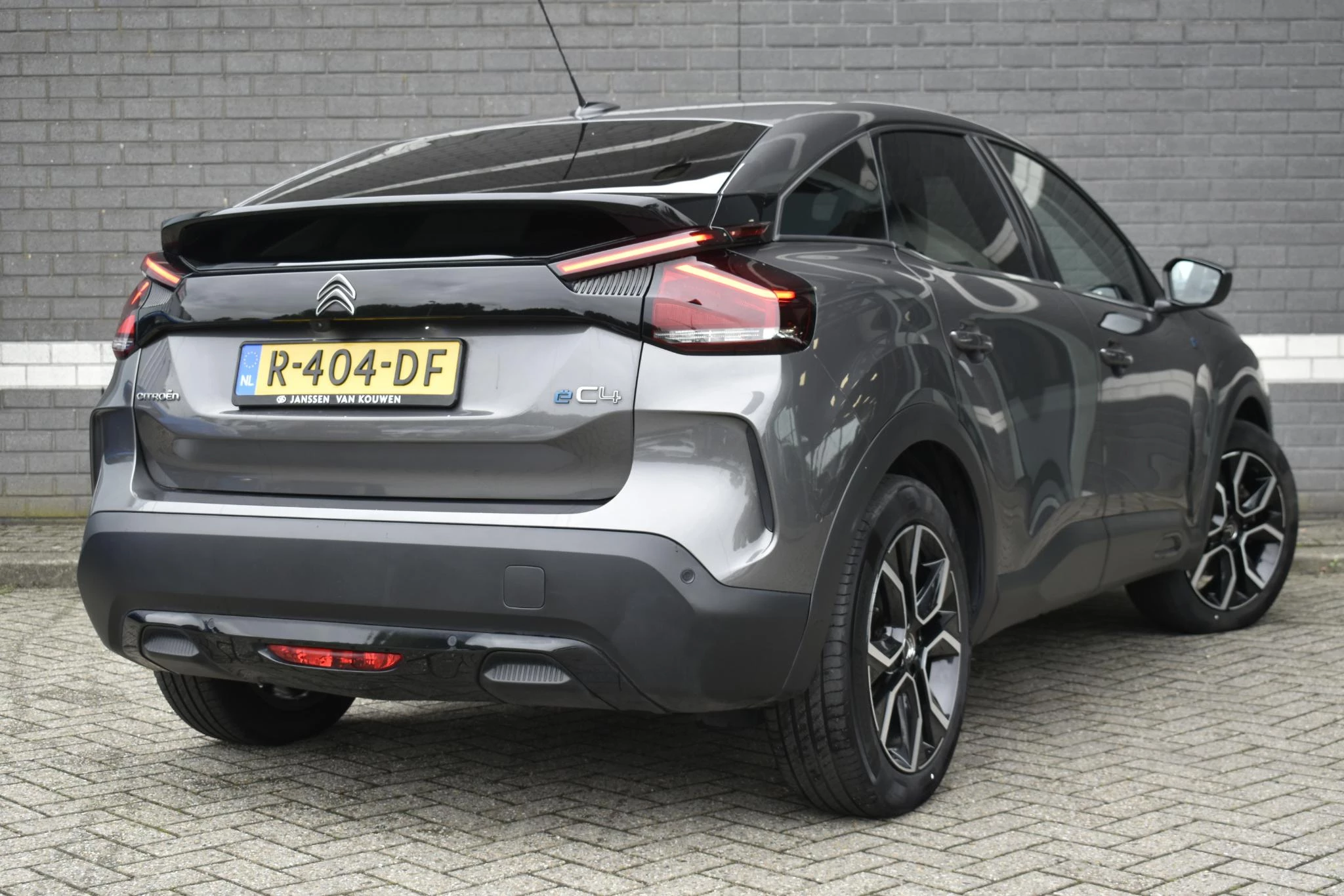 Hoofdafbeelding Citroën ë-C4