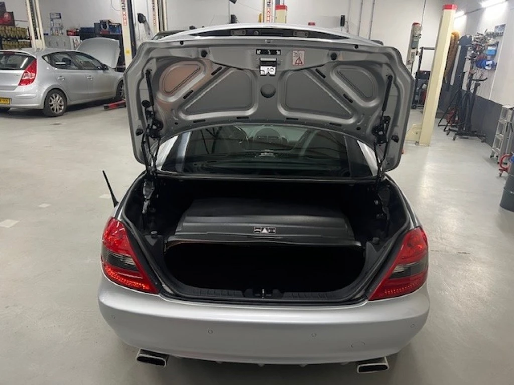 Hoofdafbeelding Mercedes-Benz SLK