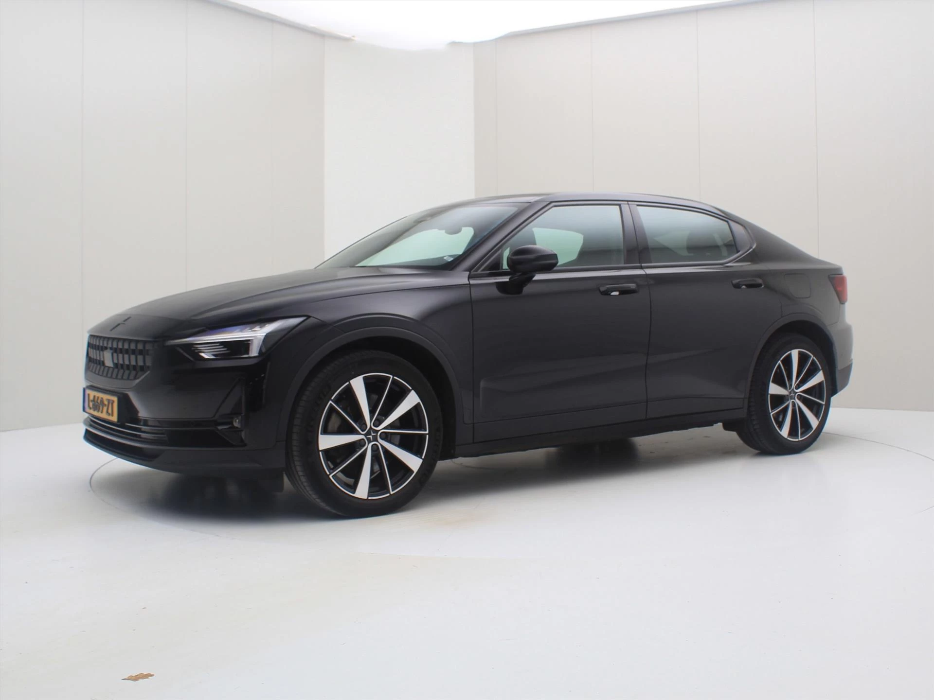 Hoofdafbeelding Polestar 2