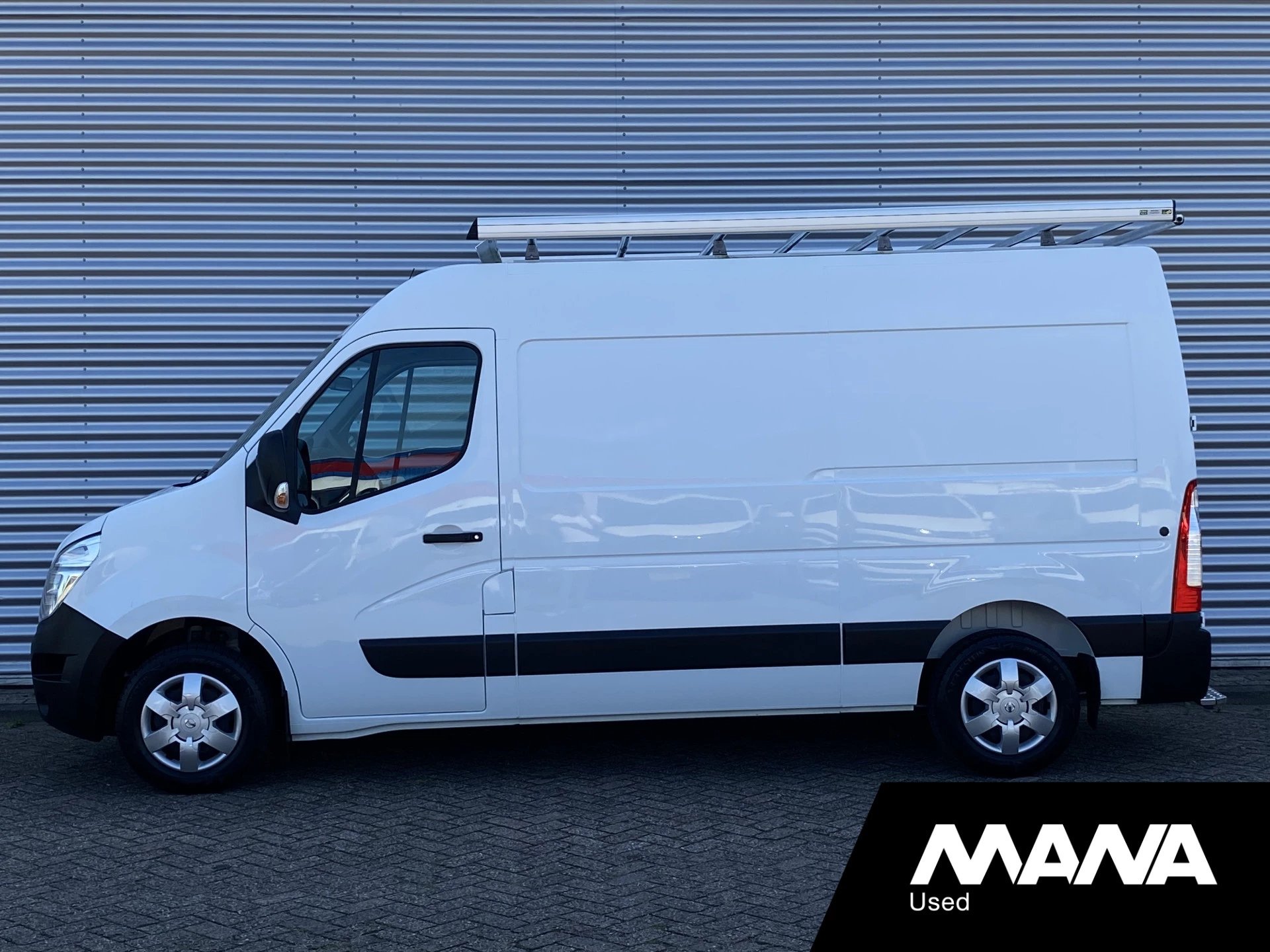 Hoofdafbeelding Nissan NV400