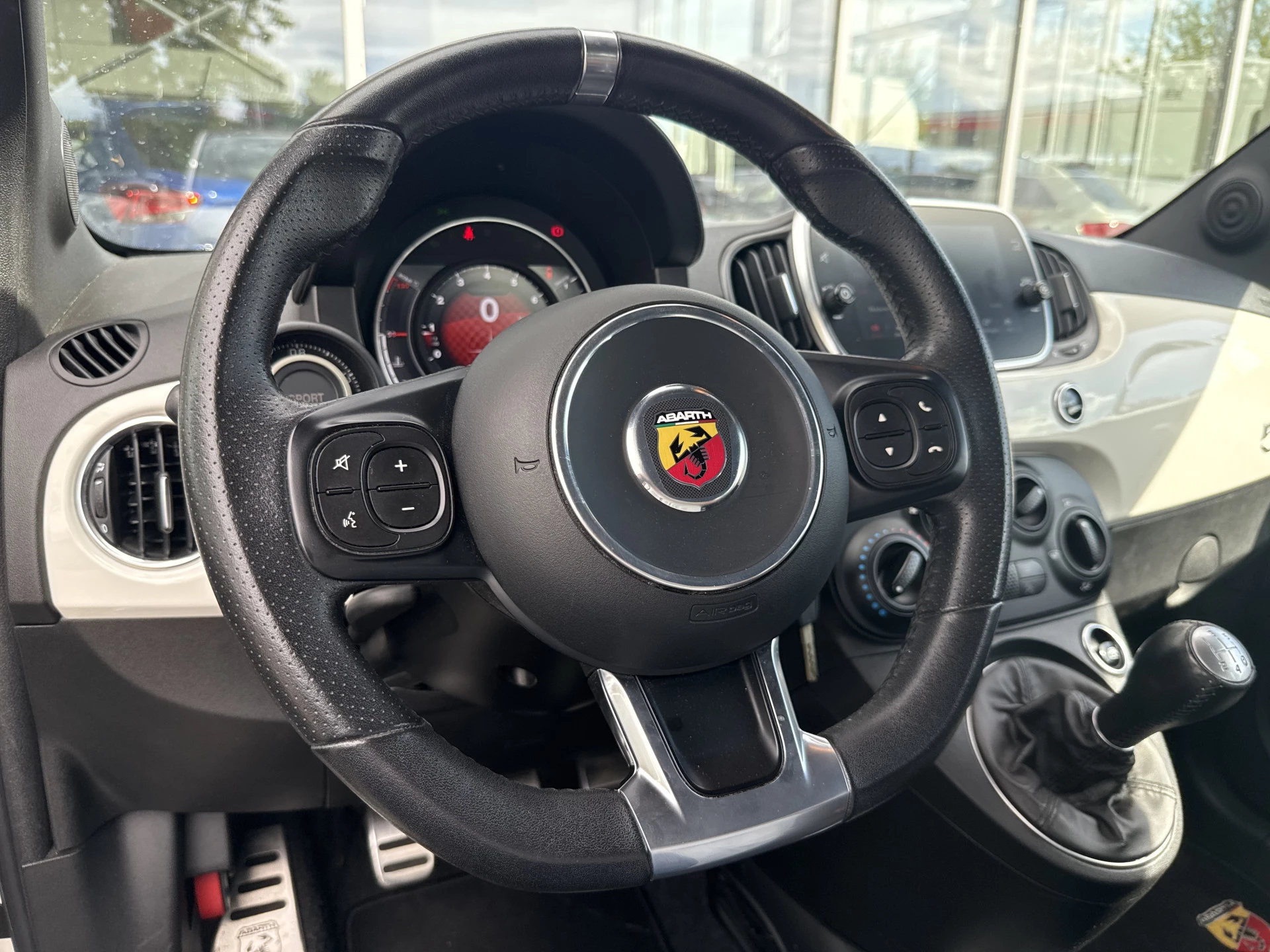 Hoofdafbeelding Fiat 500C