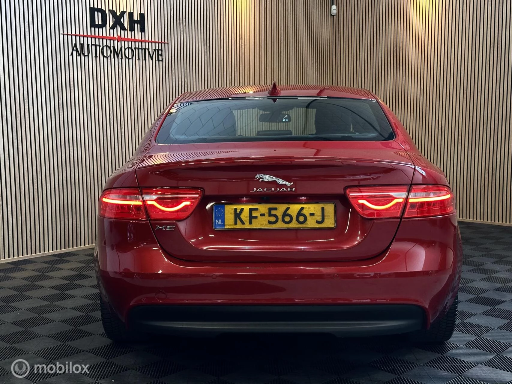 Hoofdafbeelding Jaguar XE