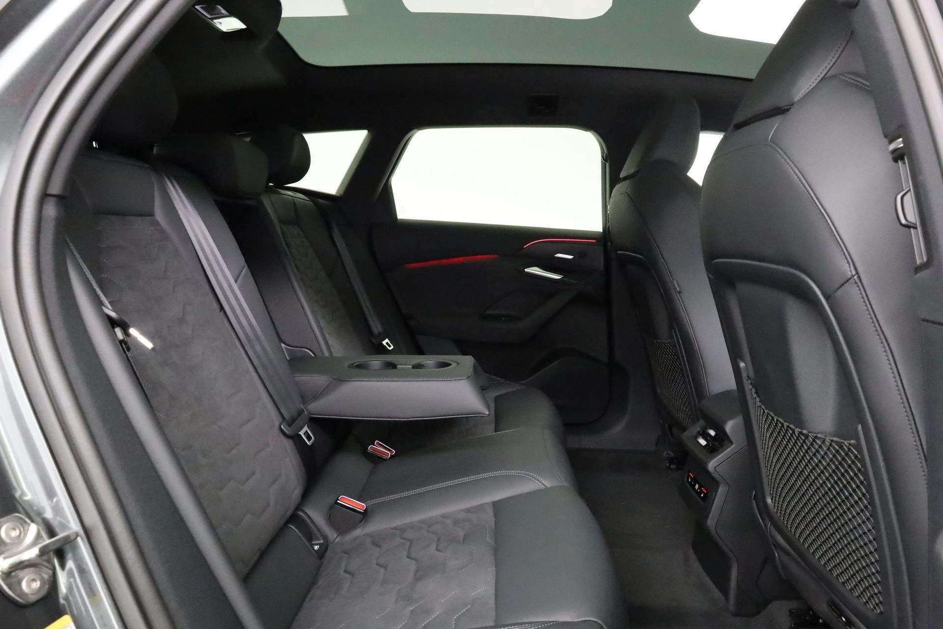 Hoofdafbeelding Audi A6 Avant e-tron