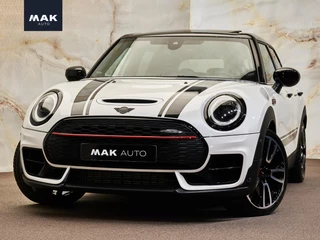 Hoofdafbeelding MINI Clubman MINI Clubman 2.0 JCW ALL4 John Cooper Works, pano, JCW-stoelen, 19", H/K, HUD, keyless, ACC, privacy