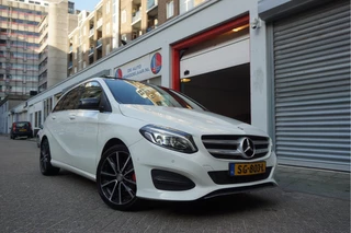 Mercedes-Benz B-Klasse 180 d Prestige Night | Panoramadak | Trekhaak | Leer + memory + stoelverwarming | Boekjes + alle rekeningen + dubbele sleutel set aanwezig