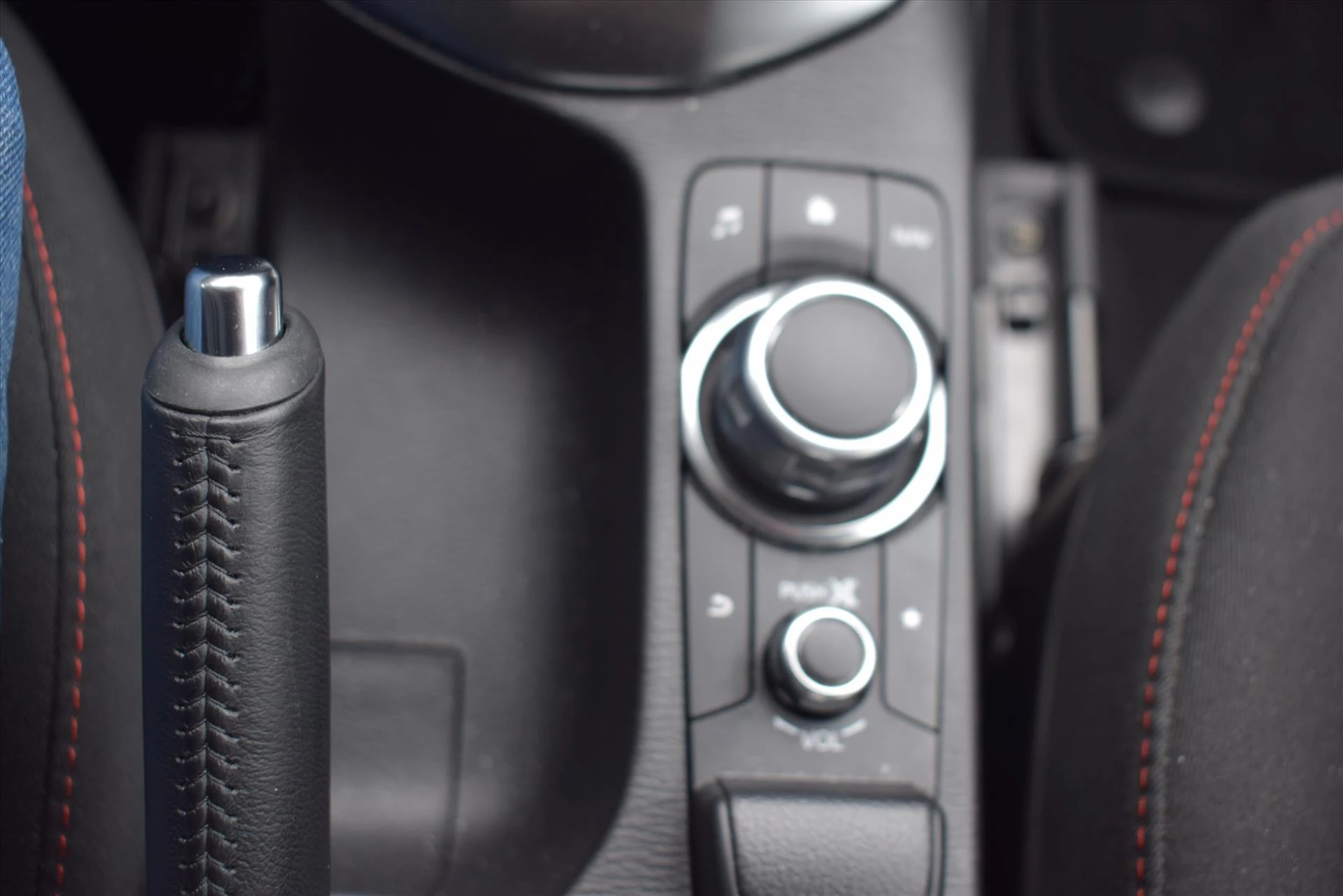Hoofdafbeelding Mazda 2