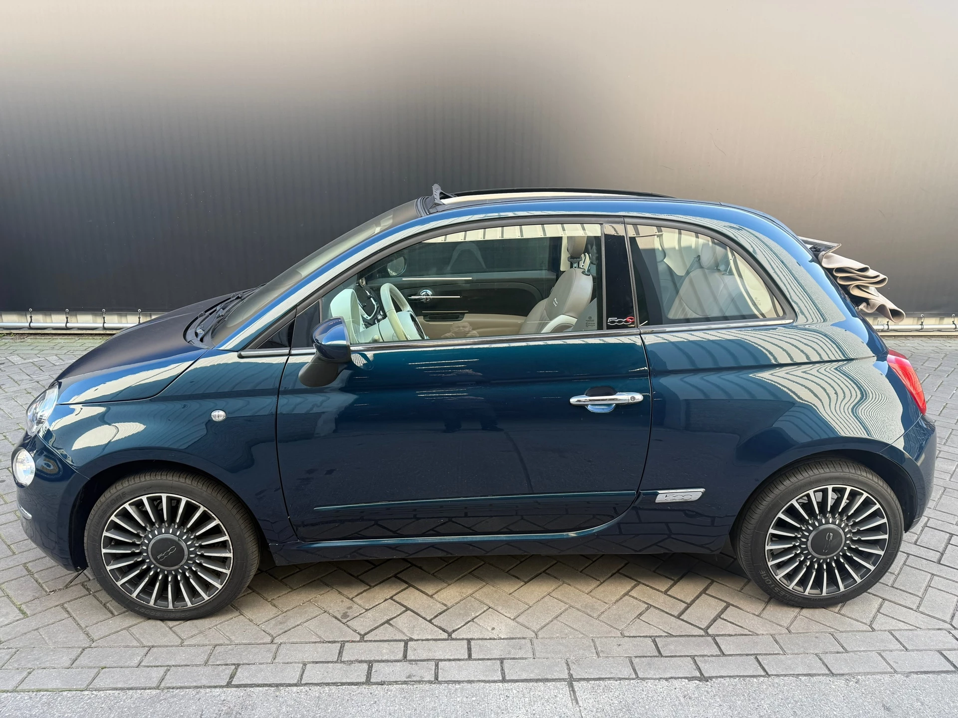 Hoofdafbeelding Fiat 500C