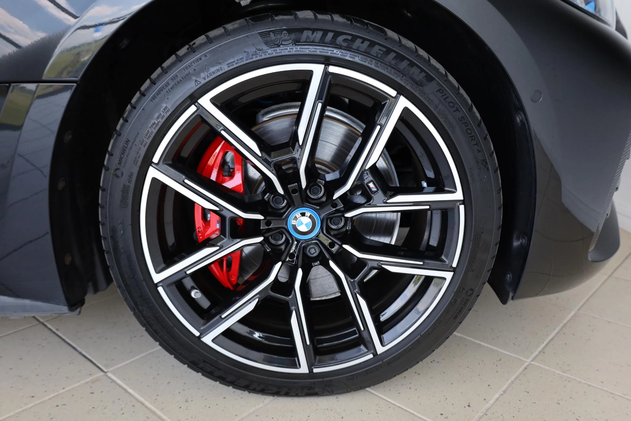 Hoofdafbeelding BMW i4