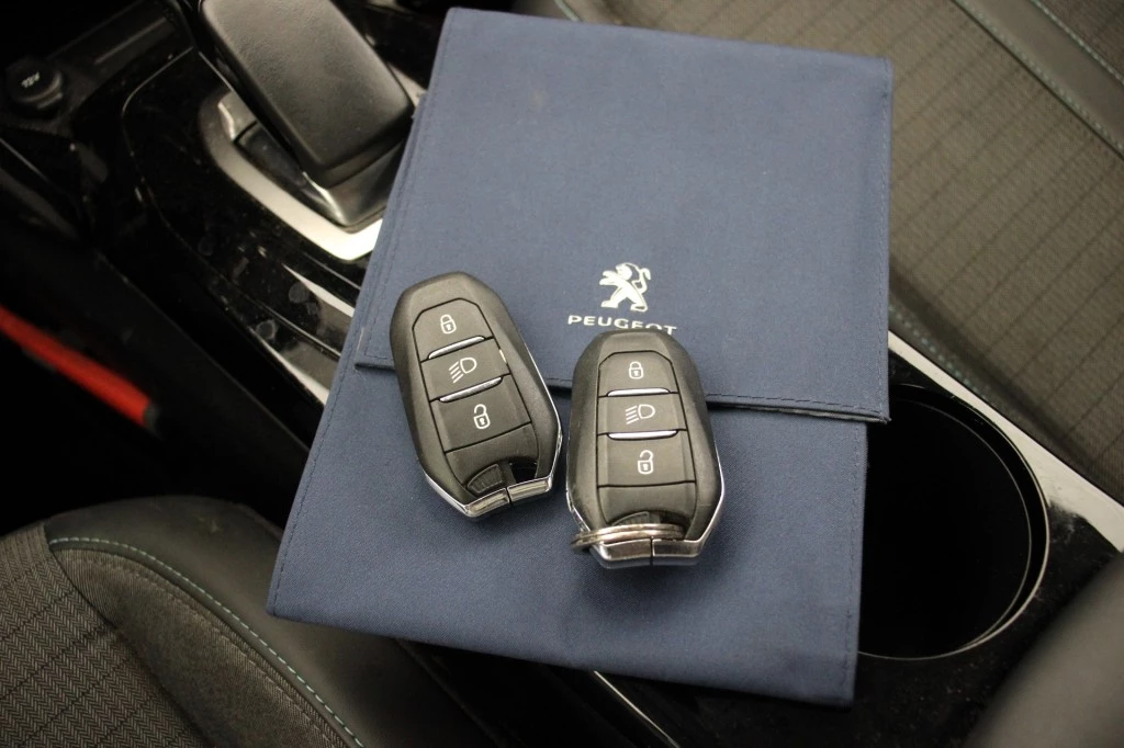 Hoofdafbeelding Peugeot e-208