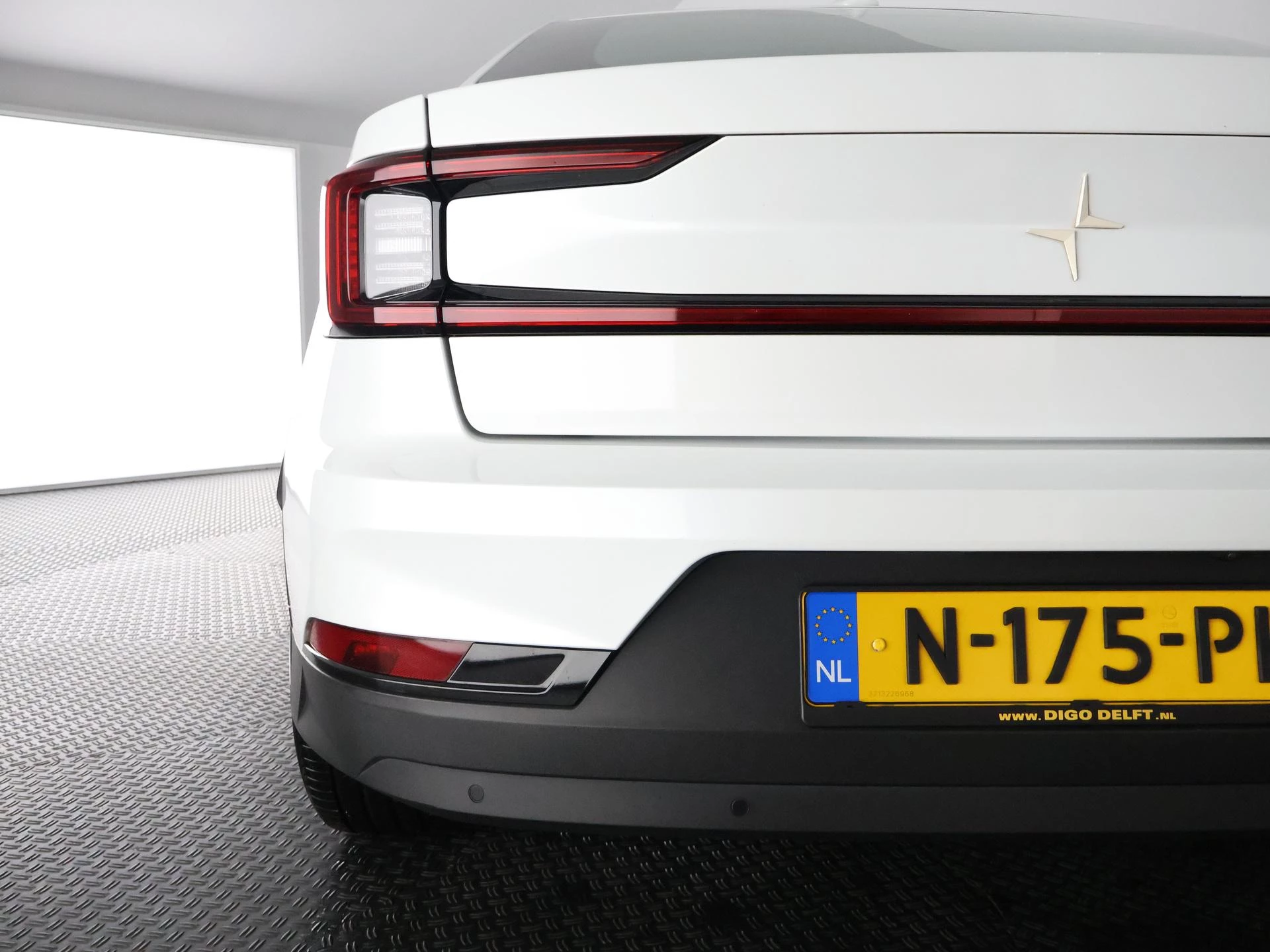 Hoofdafbeelding Polestar 2