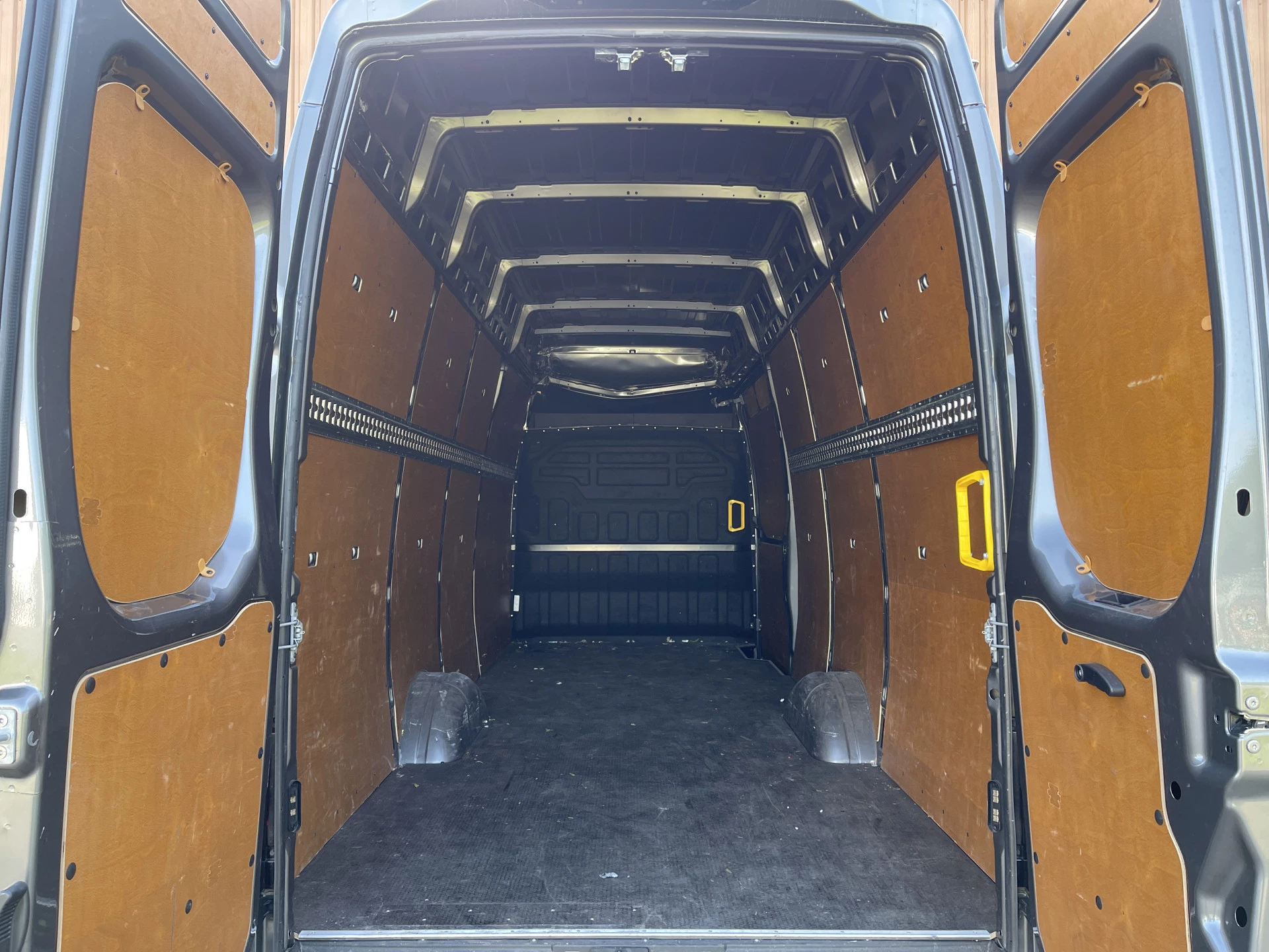 Hoofdafbeelding Iveco 35S18