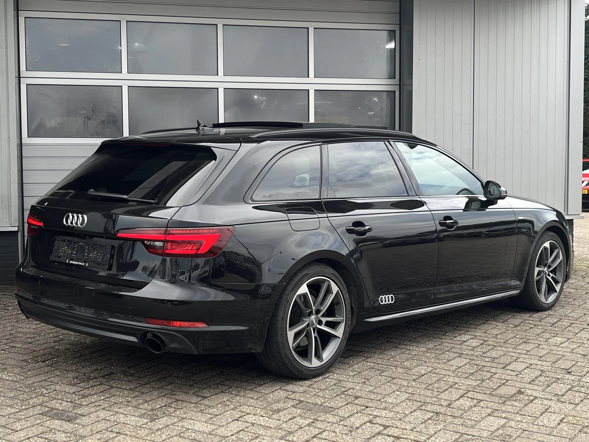 Hoofdafbeelding Audi A4