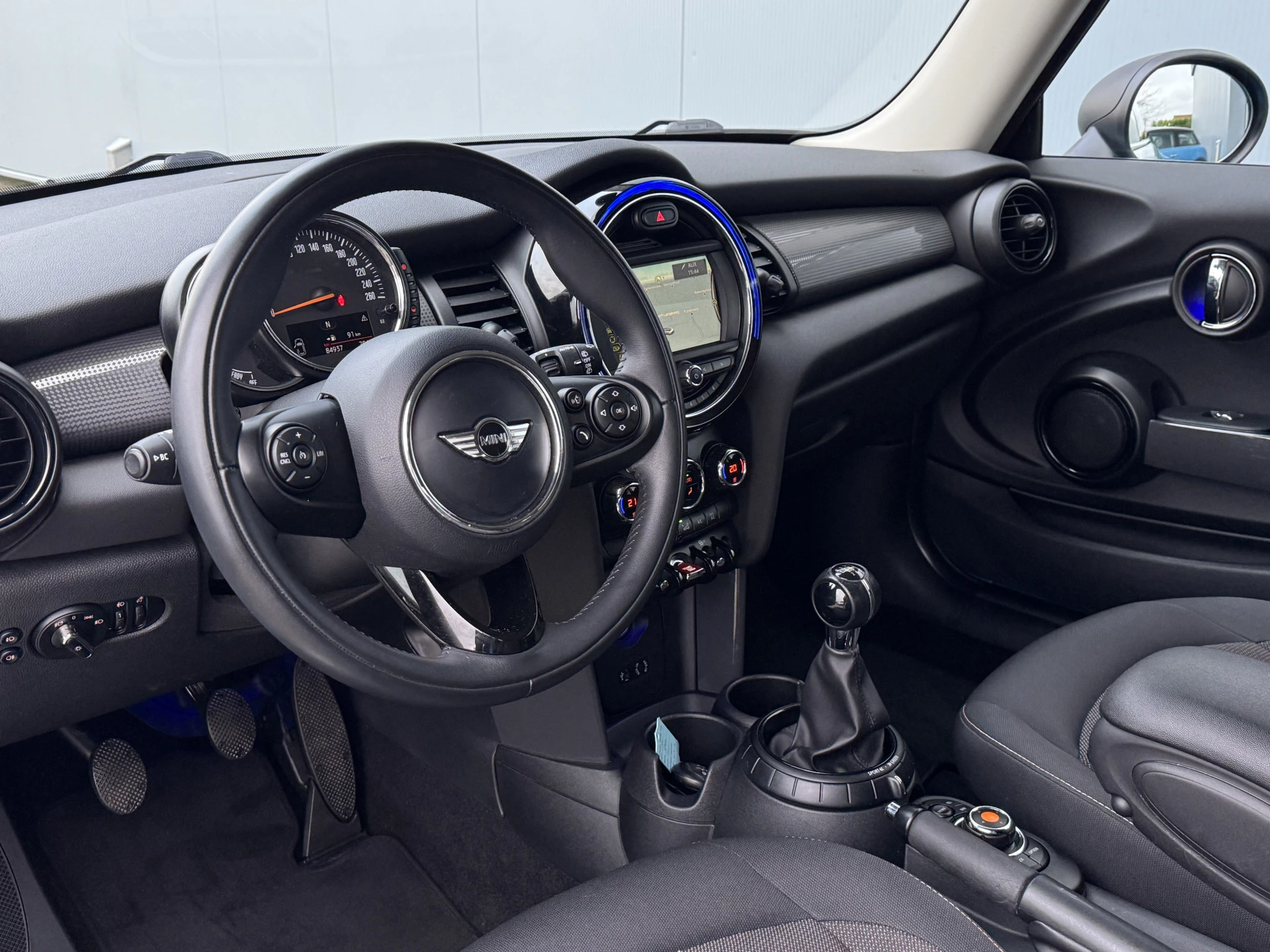 Hoofdafbeelding MINI One