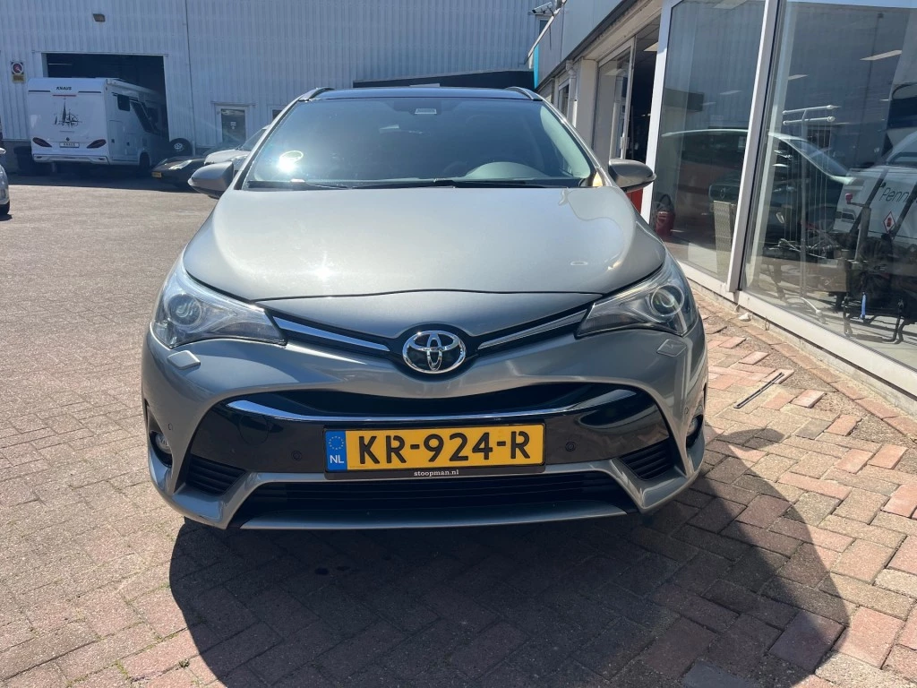 Hoofdafbeelding Toyota Avensis