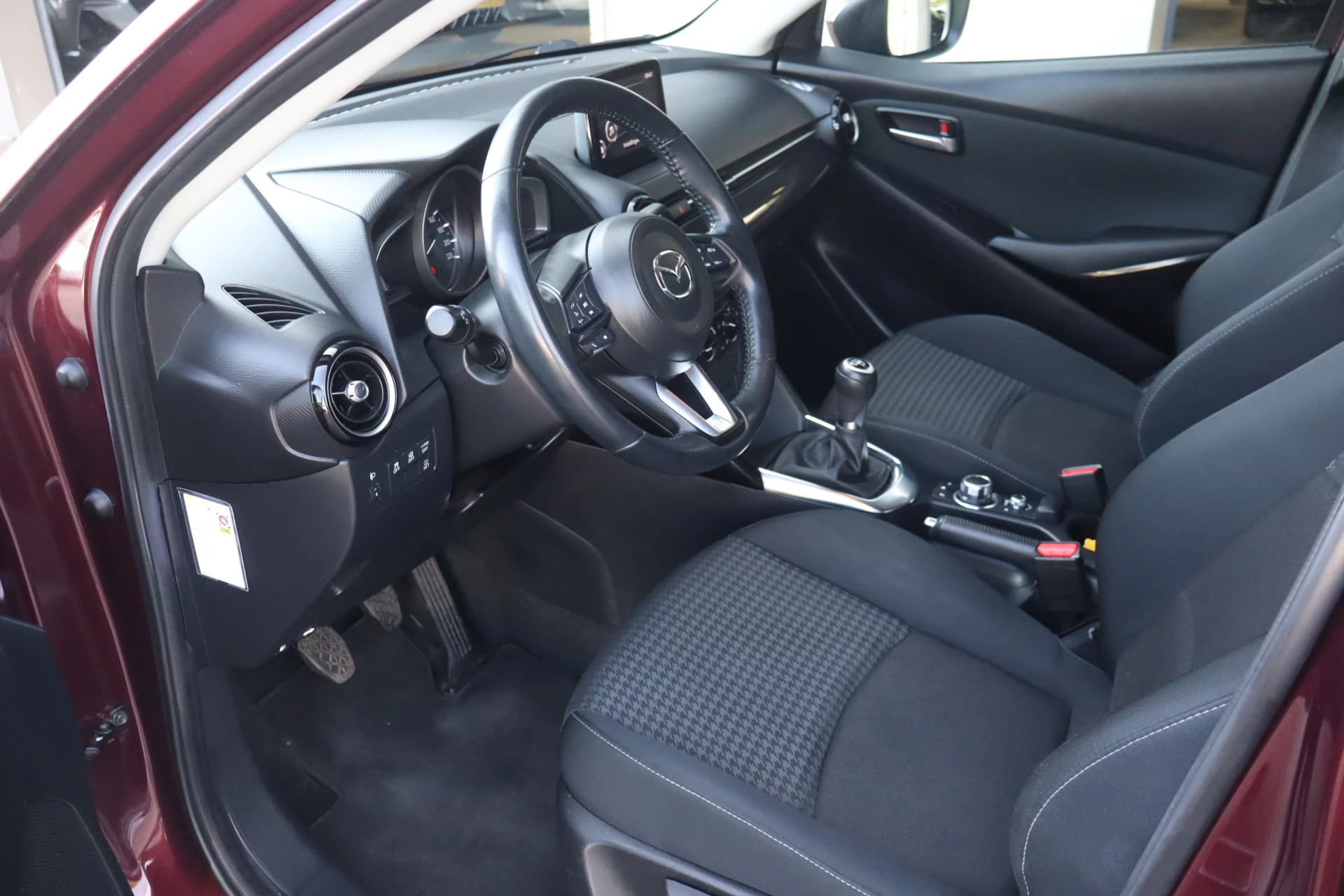 Hoofdafbeelding Mazda 2
