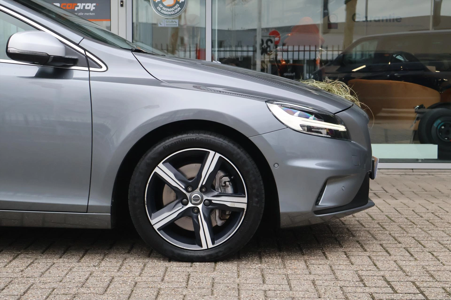 Hoofdafbeelding Volvo V40