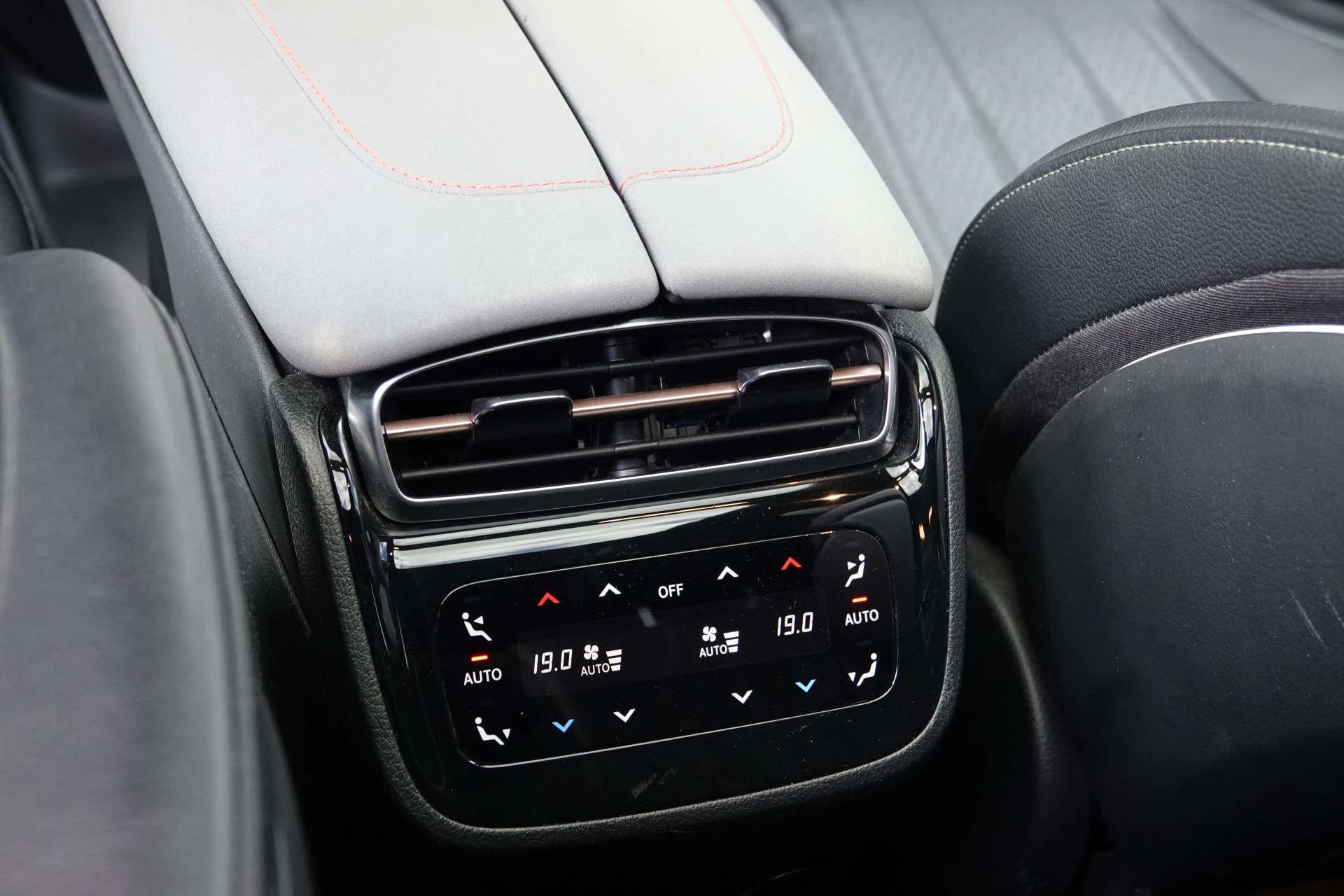 Hoofdafbeelding Mercedes-Benz EQS