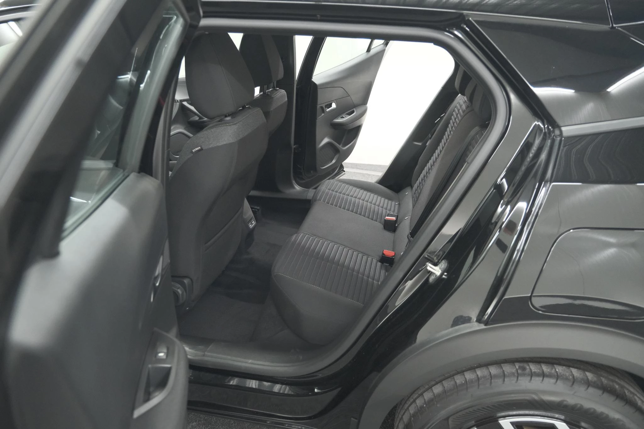 Hoofdafbeelding Peugeot e-2008