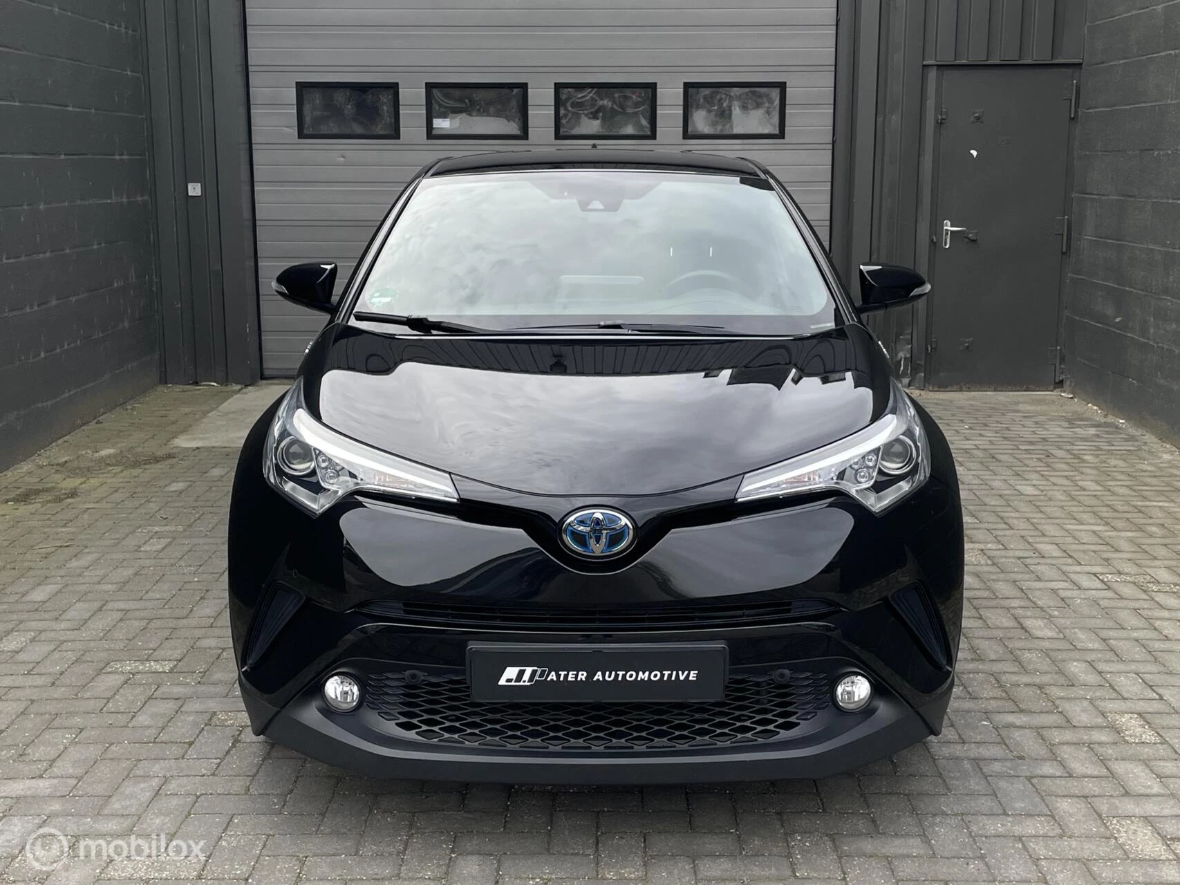 Hoofdafbeelding Toyota C-HR
