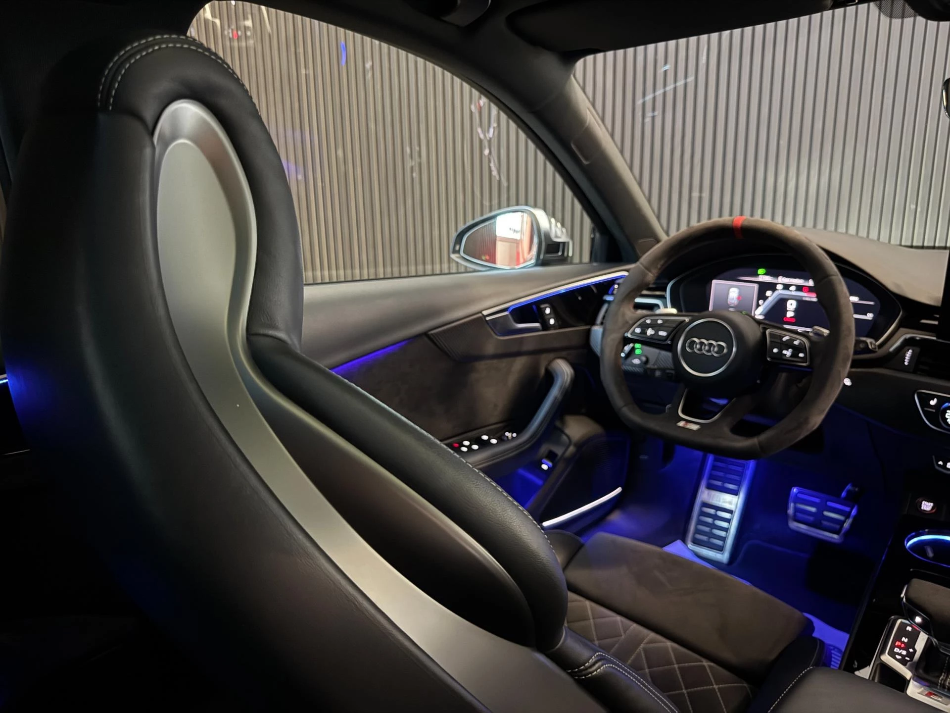 Hoofdafbeelding Audi S4