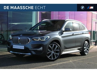 BMW X1 xDrive25e High Executive xLine Automaat / Panoramadak / Sportstoelen / Comfort Access / LED / Head-Up