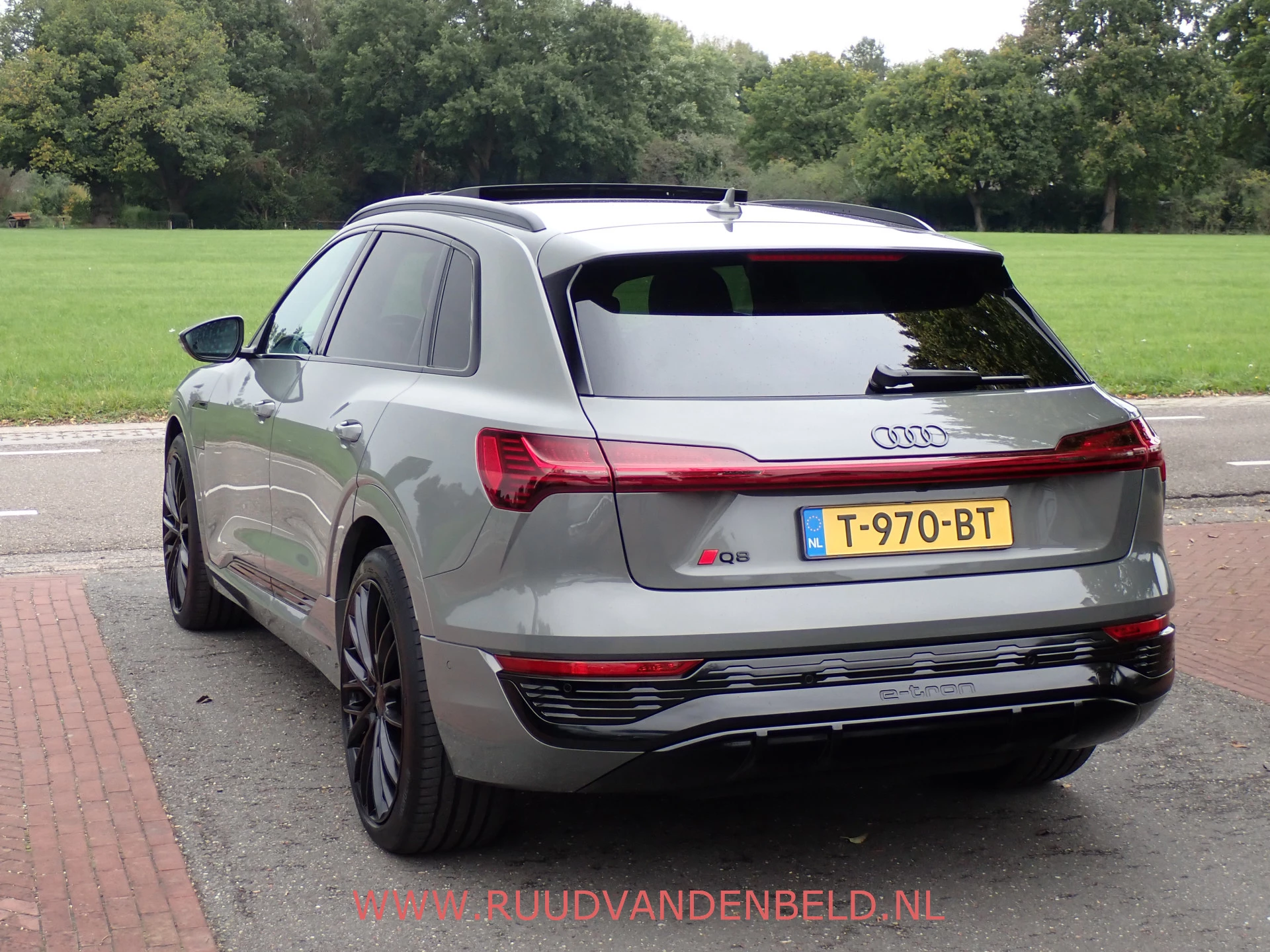 Hoofdafbeelding Audi Q8 e-tron