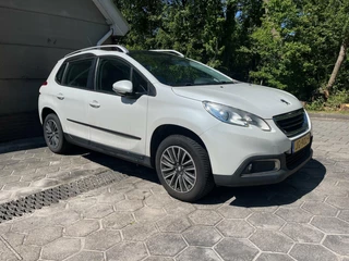 Hoofdafbeelding Peugeot 2008 Peugeot 2008 1.2 PureTech MOTOR DEFECT!,NAVI,T-HAAK,PANO,PDC