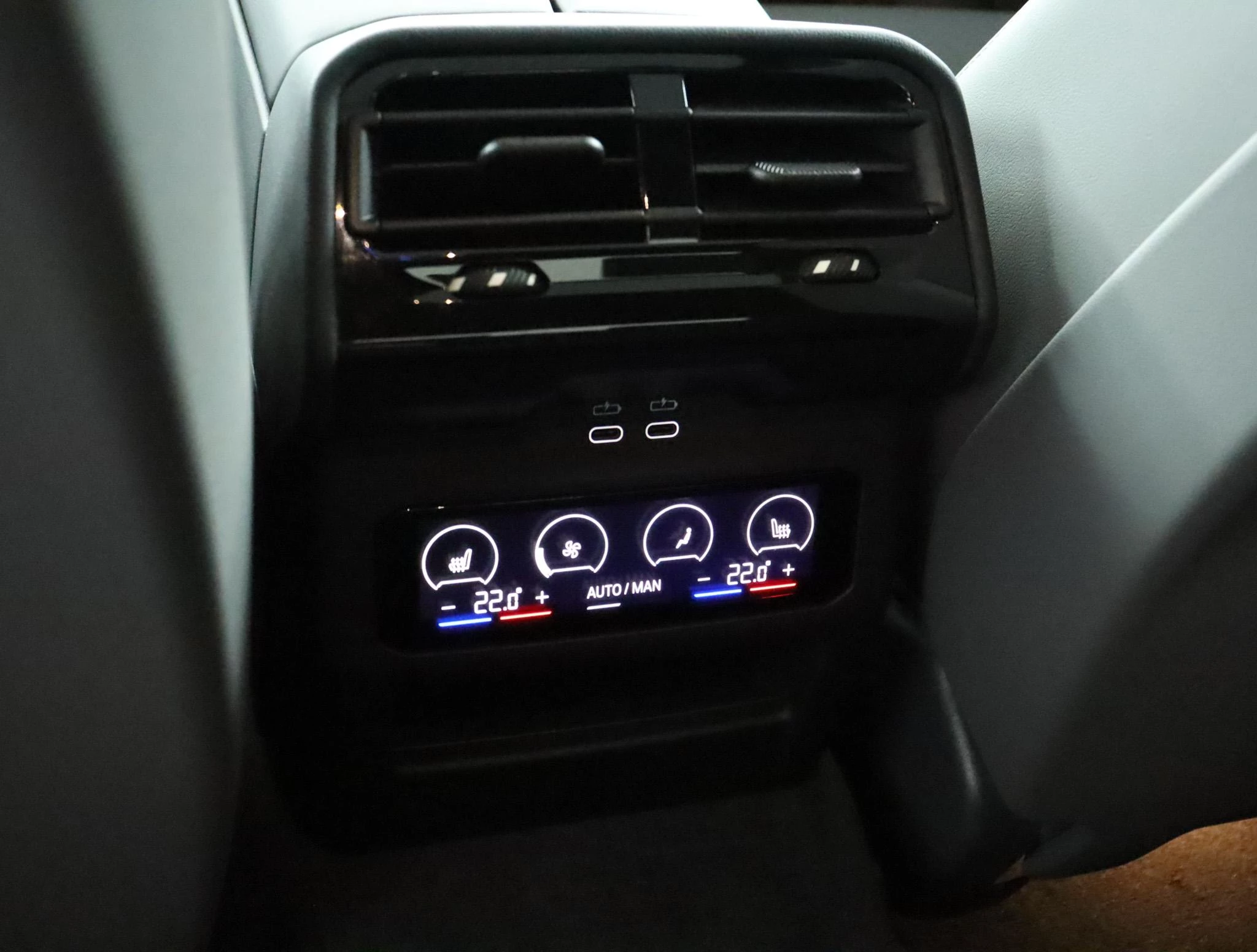 Hoofdafbeelding BMW i5