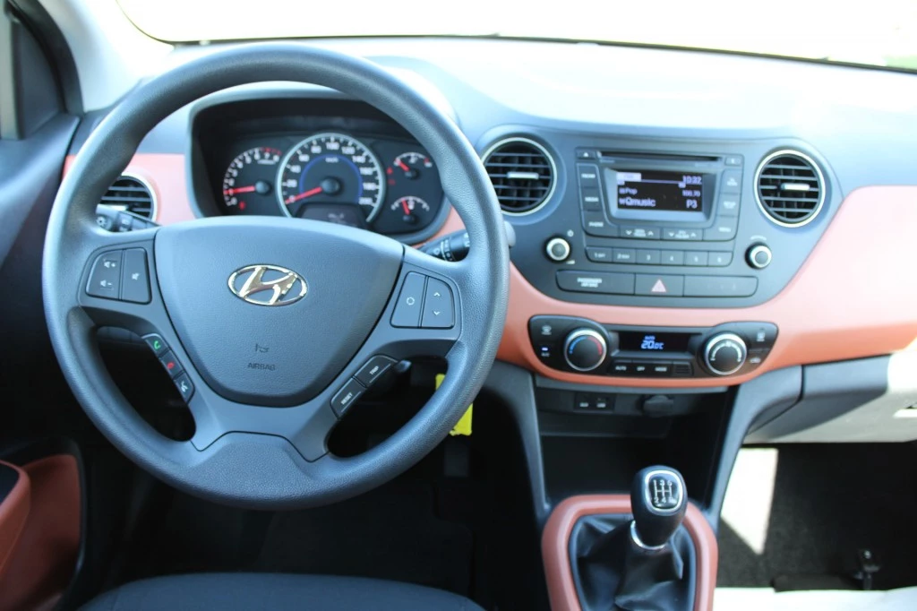 Hoofdafbeelding Hyundai i10