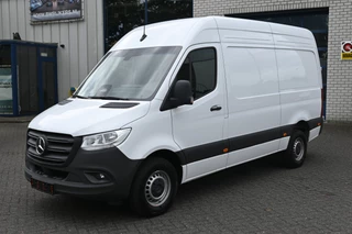 Hoofdafbeelding Mercedes-Benz eSprinter Mercedes-Benz eSprinter 314 L2H2 Pro 81kWh Smartphone integratie pakket, 115kW DC laden, Comfort stoel