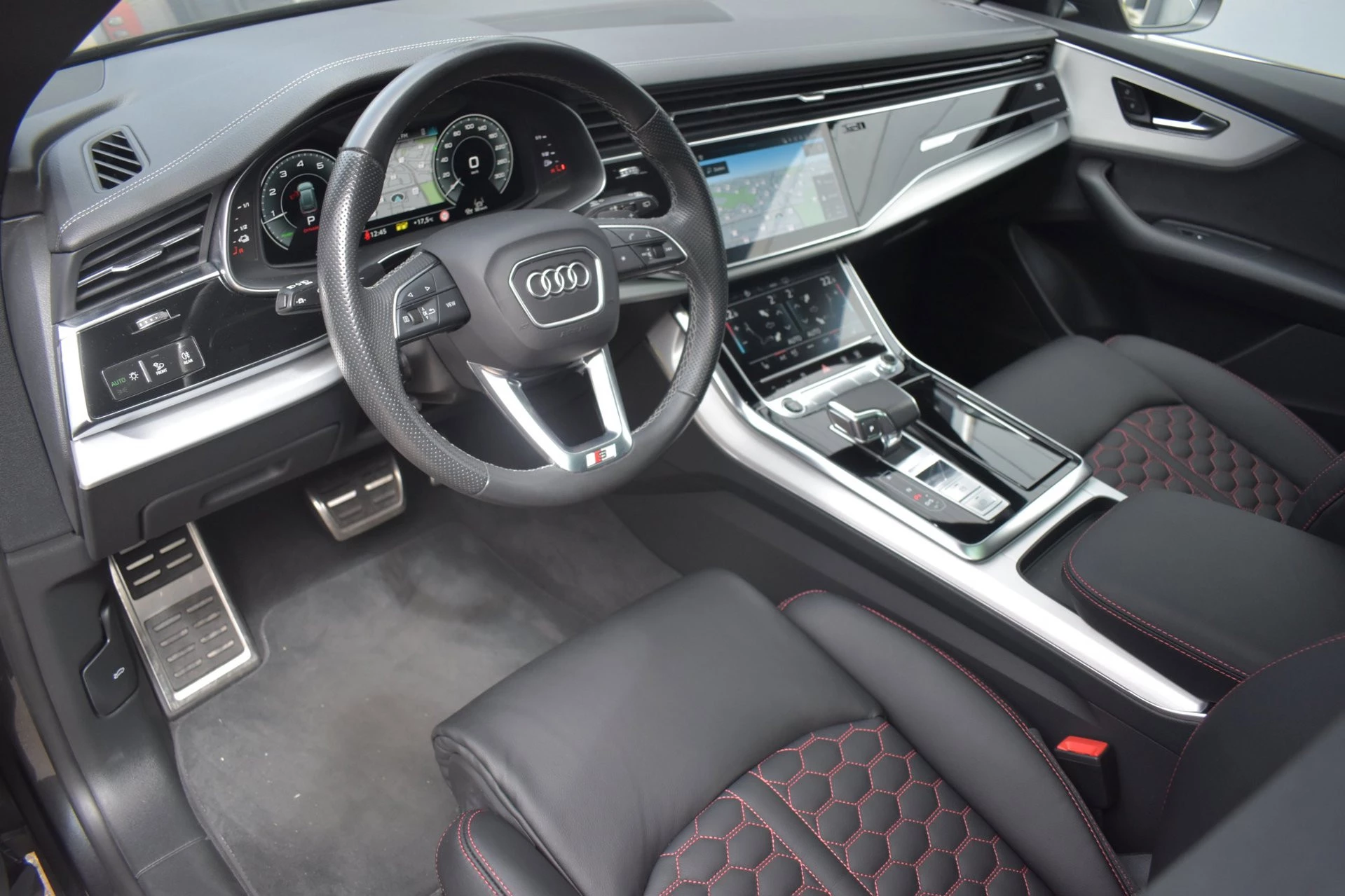Hoofdafbeelding Audi Q8