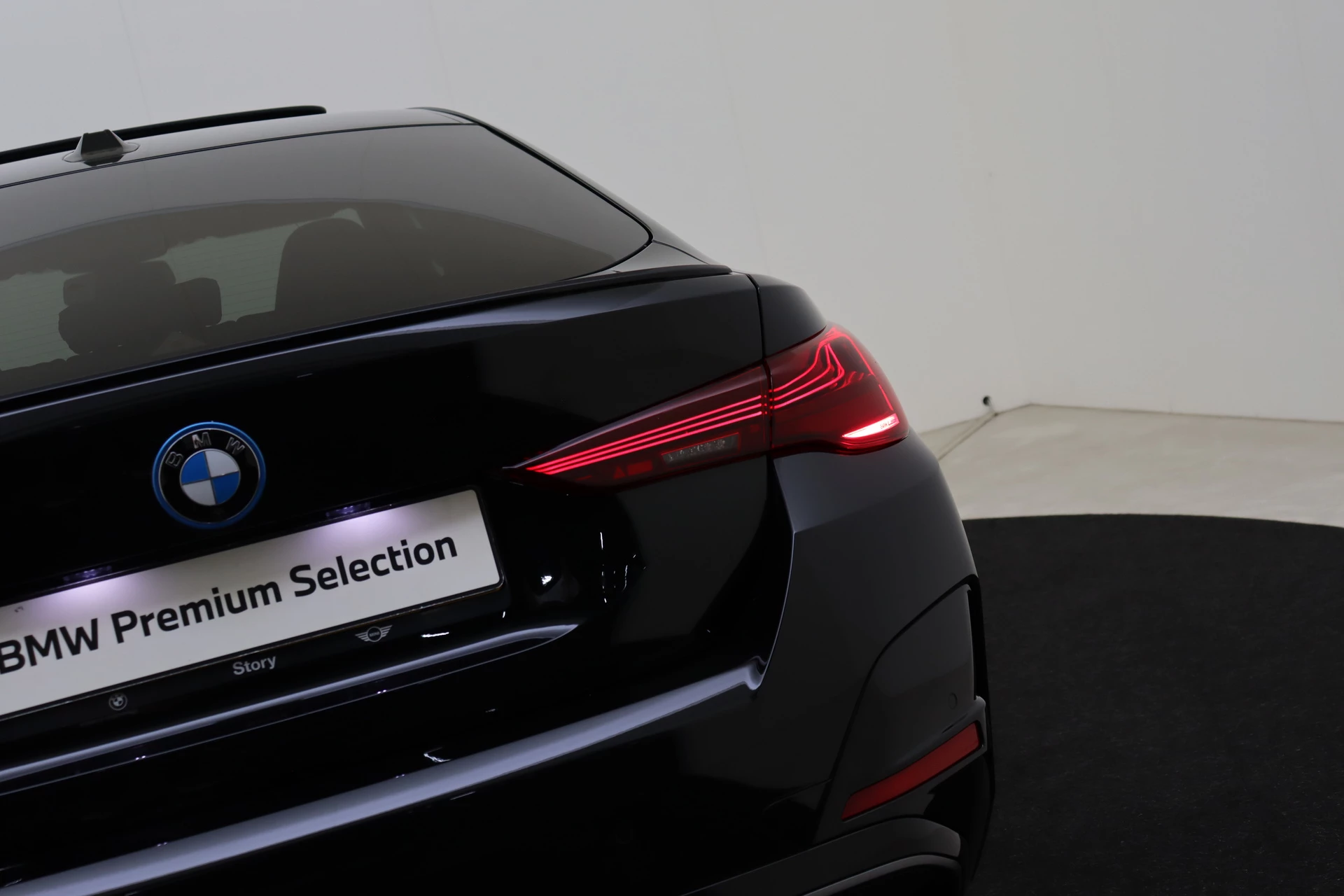 Hoofdafbeelding BMW i4