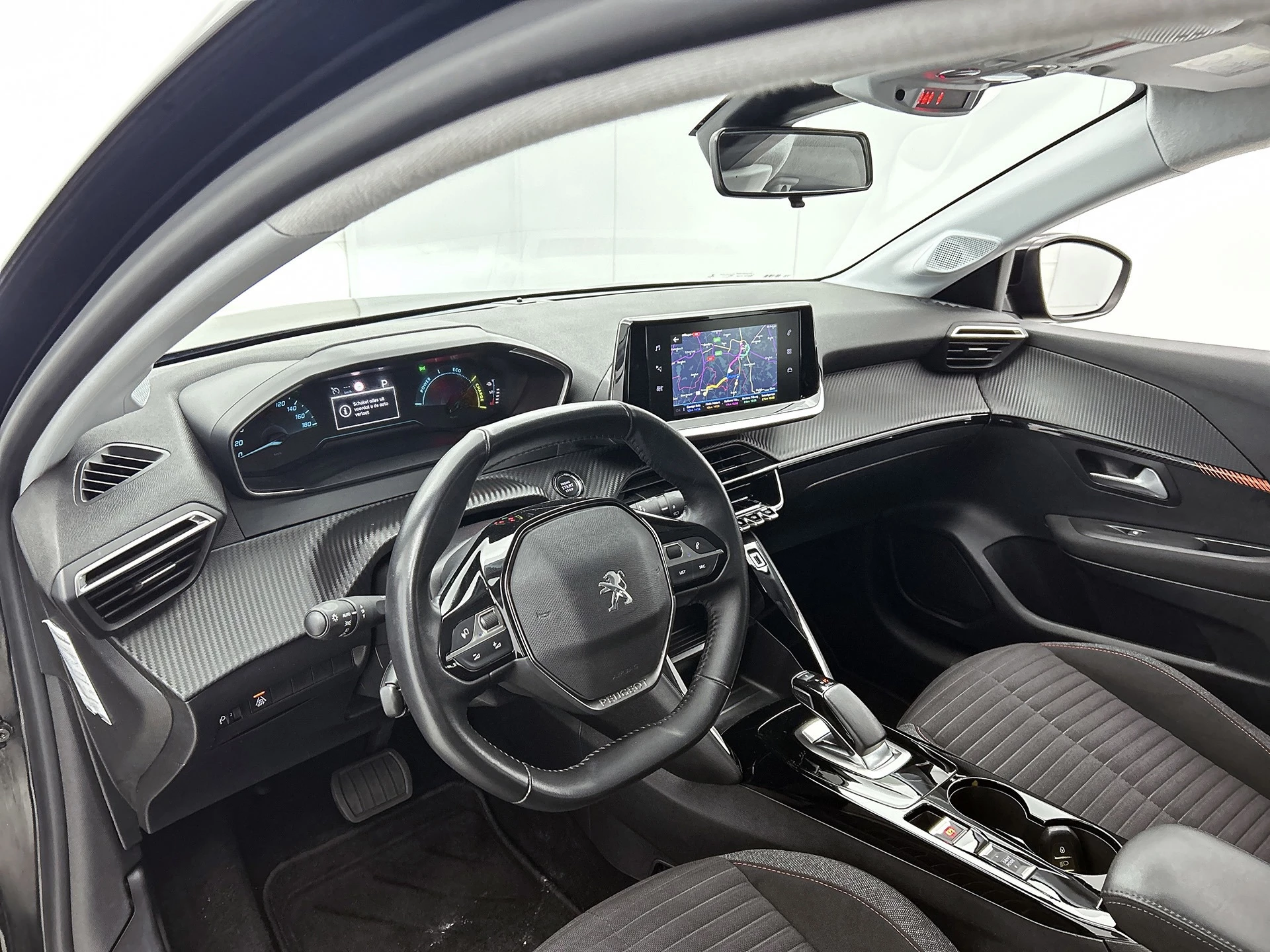 Hoofdafbeelding Peugeot e-208