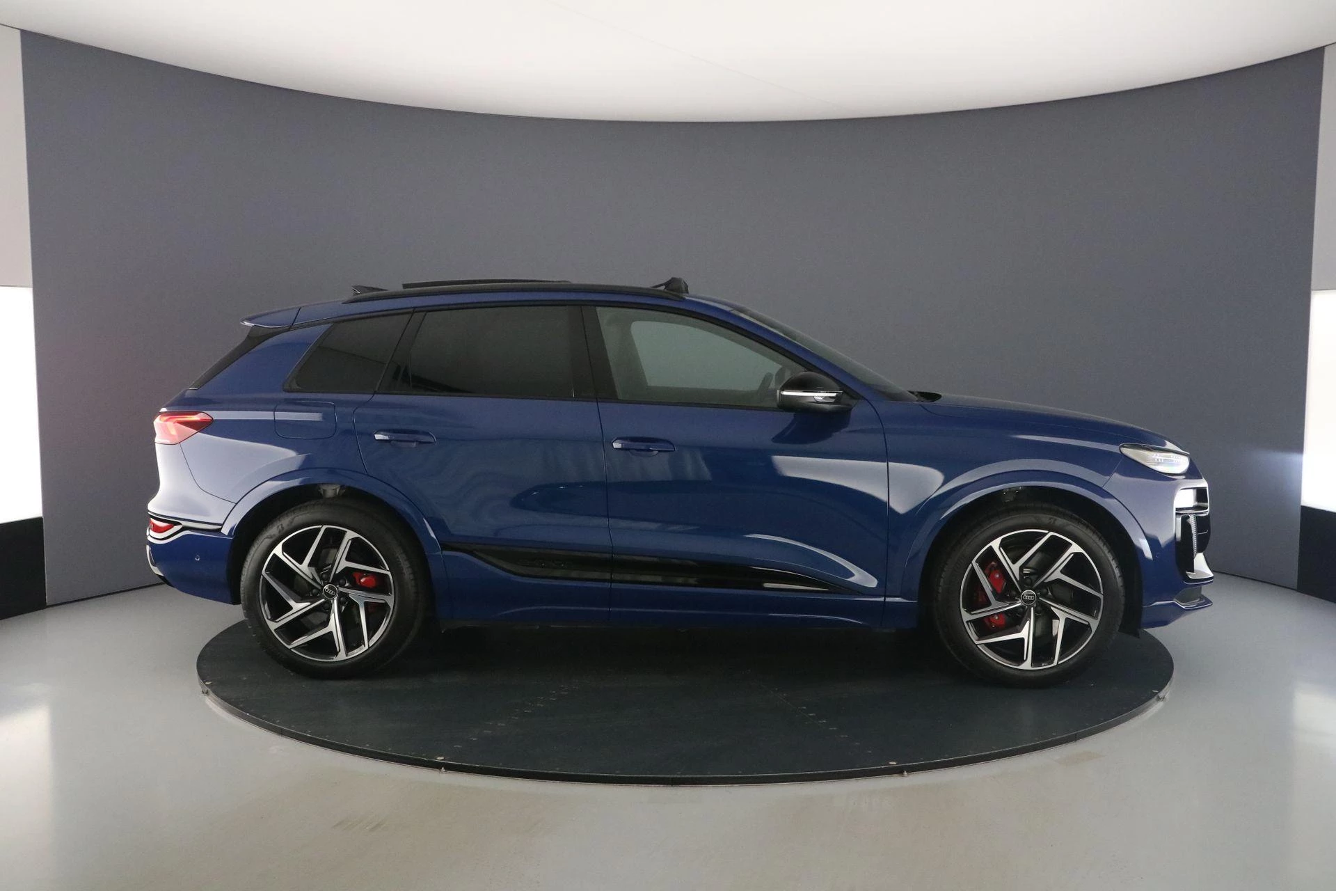Hoofdafbeelding Audi Q6 e-tron