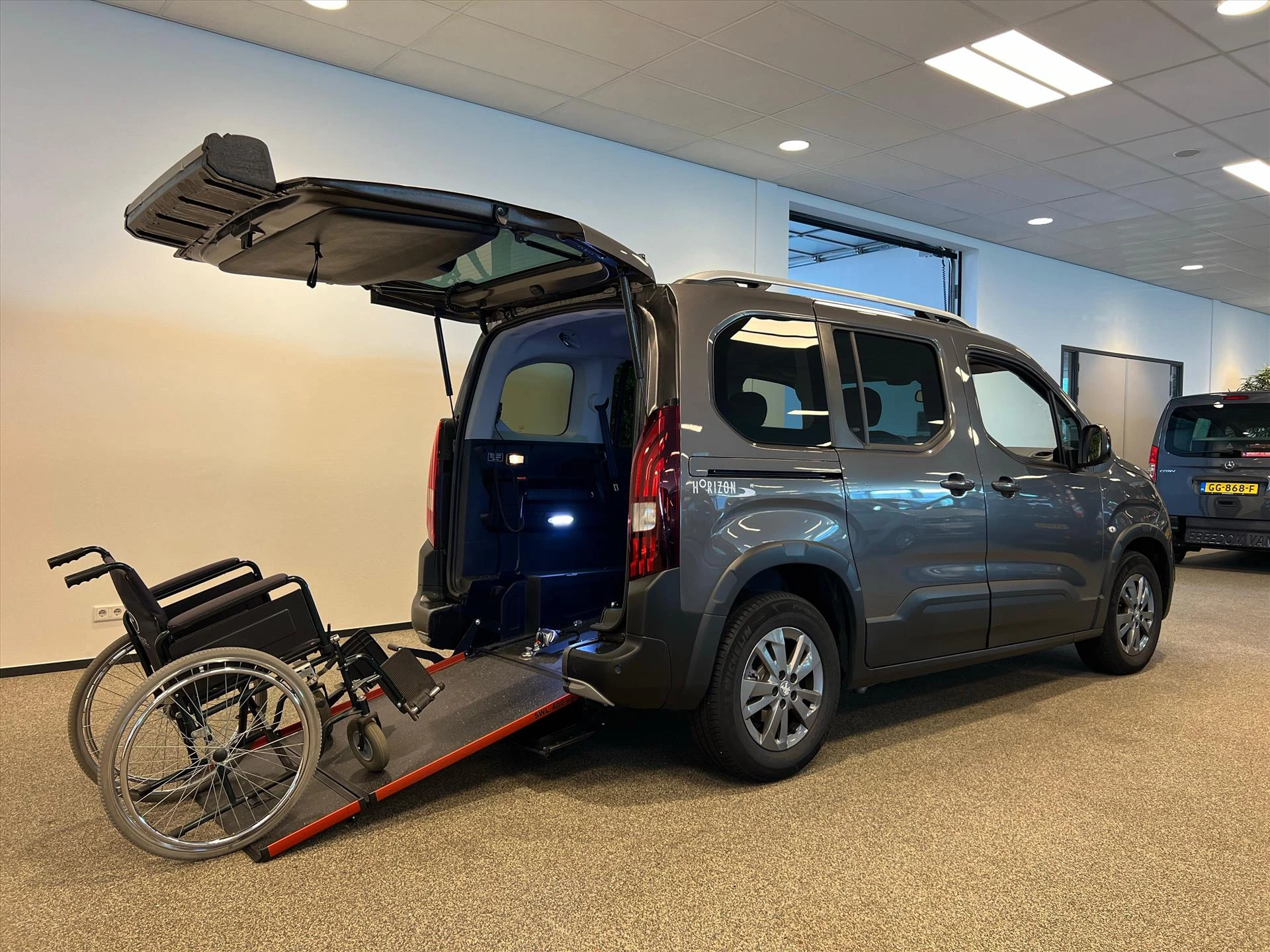 Hoofdafbeelding Peugeot Rifter