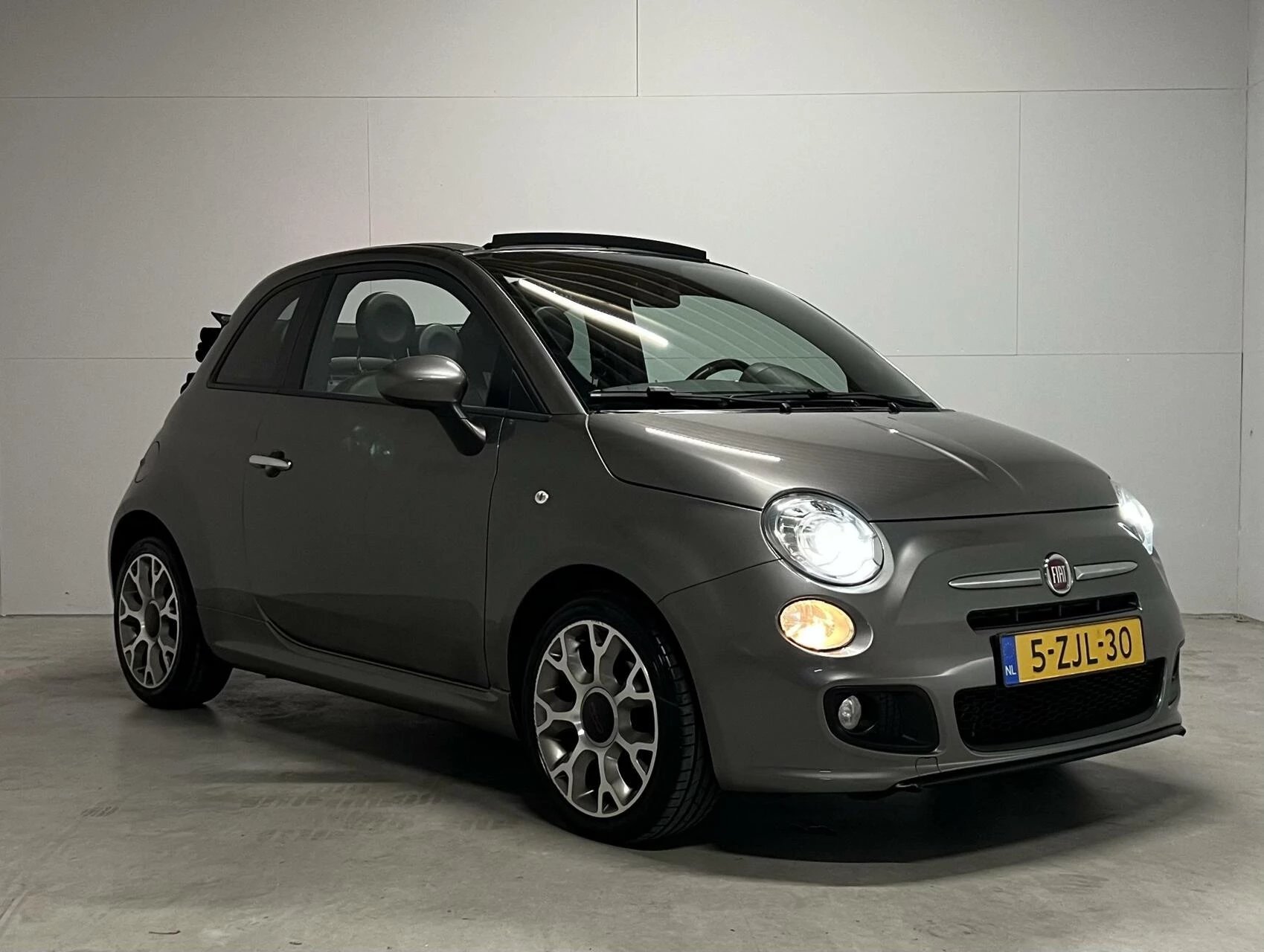 Hoofdafbeelding Fiat 500C