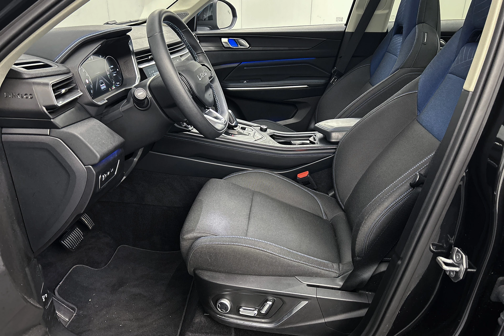 Hoofdafbeelding Lynk & Co 01