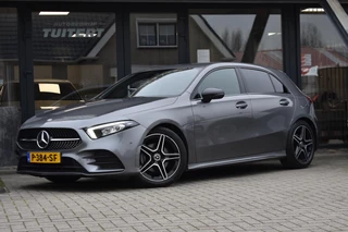 Mercedes-Benz A-klasse 180 AMG NIGHT | SFEERVERLICHTING | APPLE CARPLAY | CAMERA | ANDROID AUTO | NAP | DEALER ONDERHOUDEN