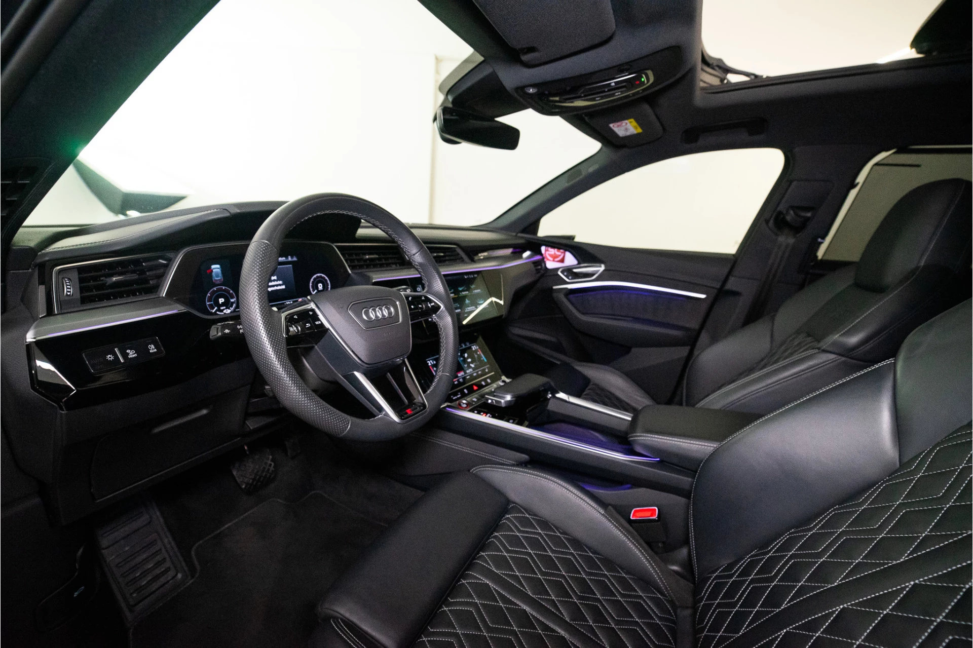 Hoofdafbeelding Audi e-tron