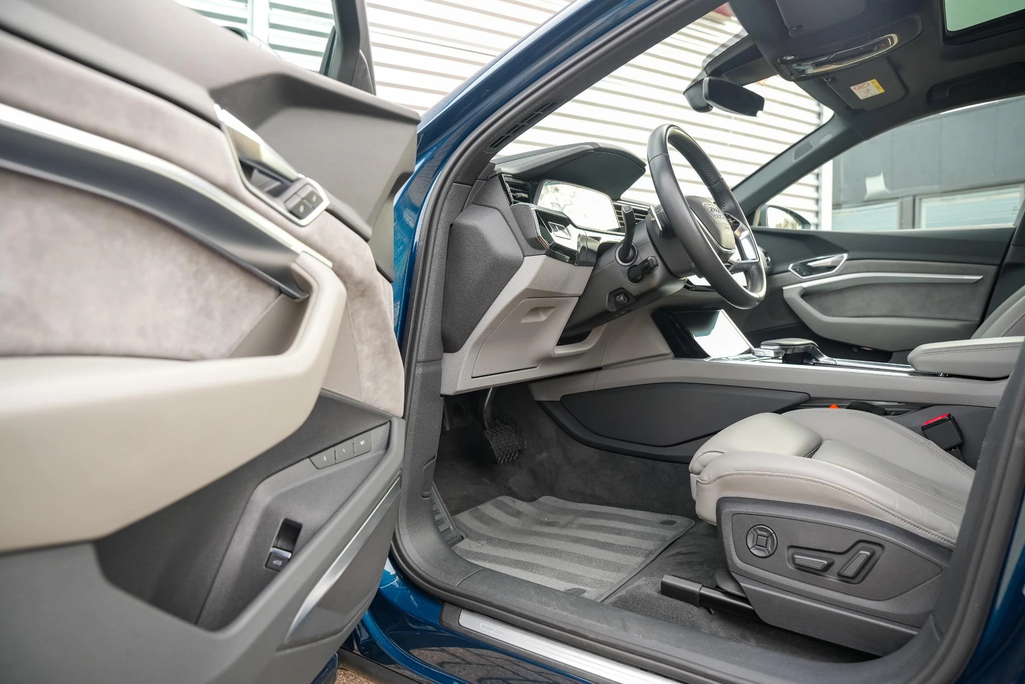 Hoofdafbeelding Audi e-tron