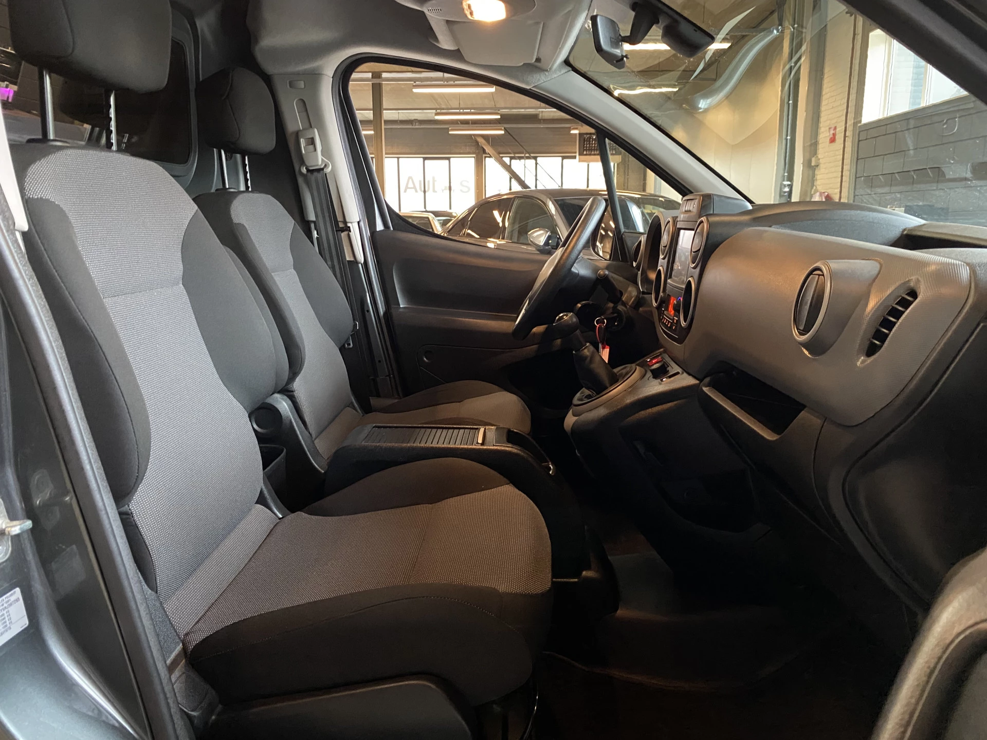 Hoofdafbeelding Peugeot Partner