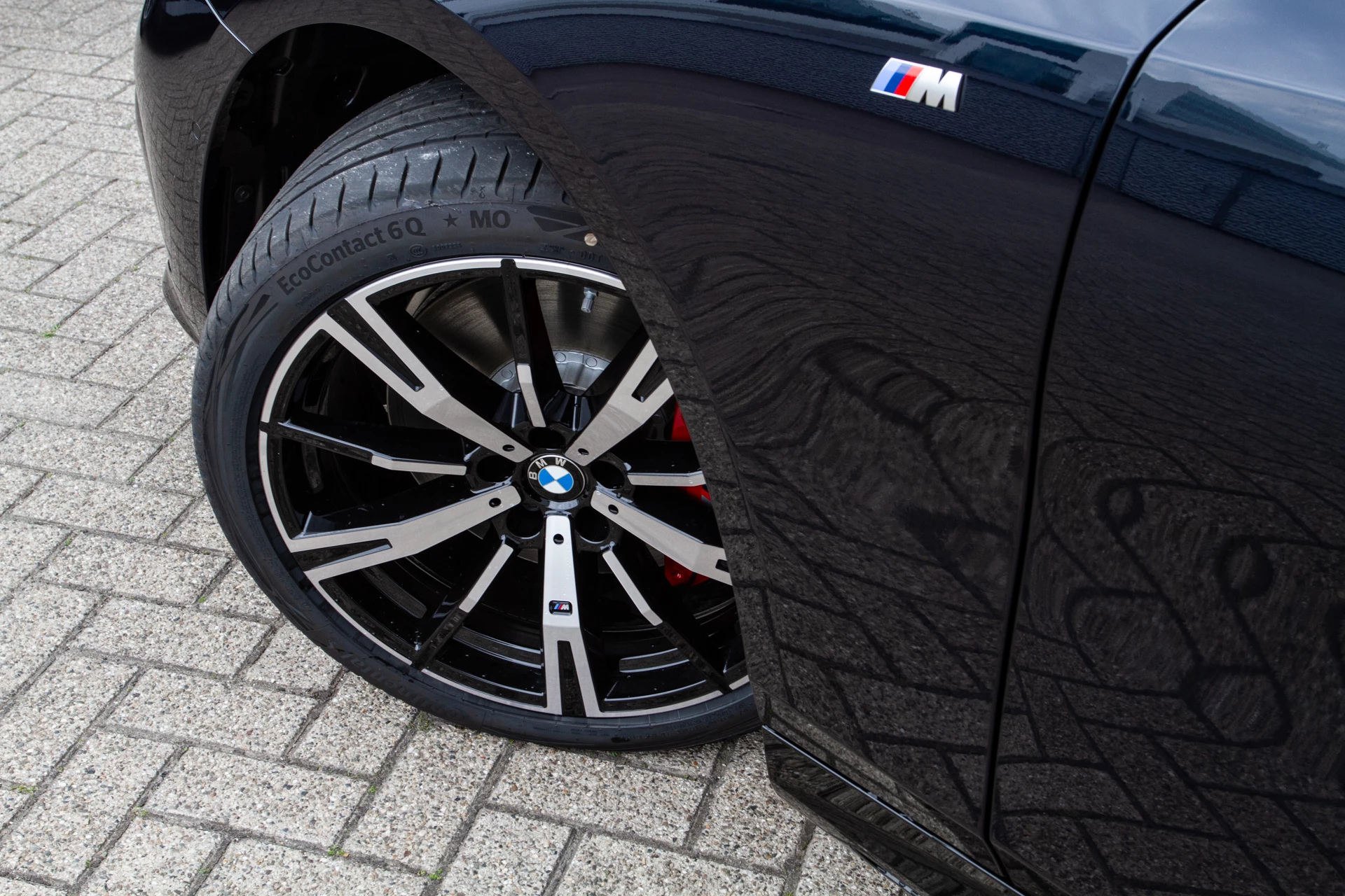 Hoofdafbeelding BMW i5
