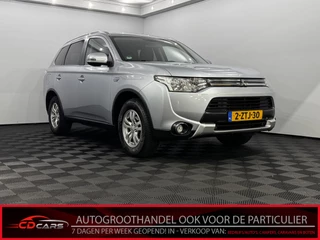Mitsubishi Outlander 2.0 PHEV Business Edition X-Line Half leder, Camera, Navi, Keyless start, Clima, Cruise control, Lichtmetalen velgen