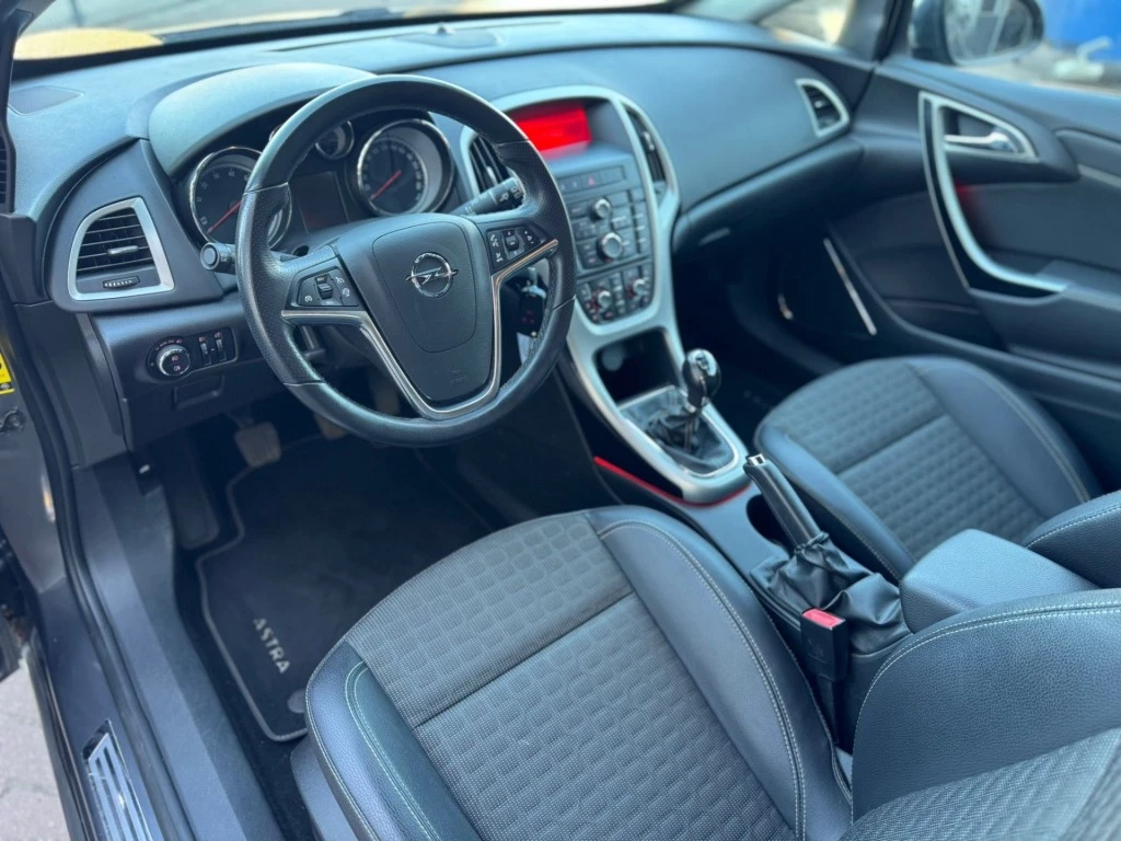 Hoofdafbeelding Opel Astra