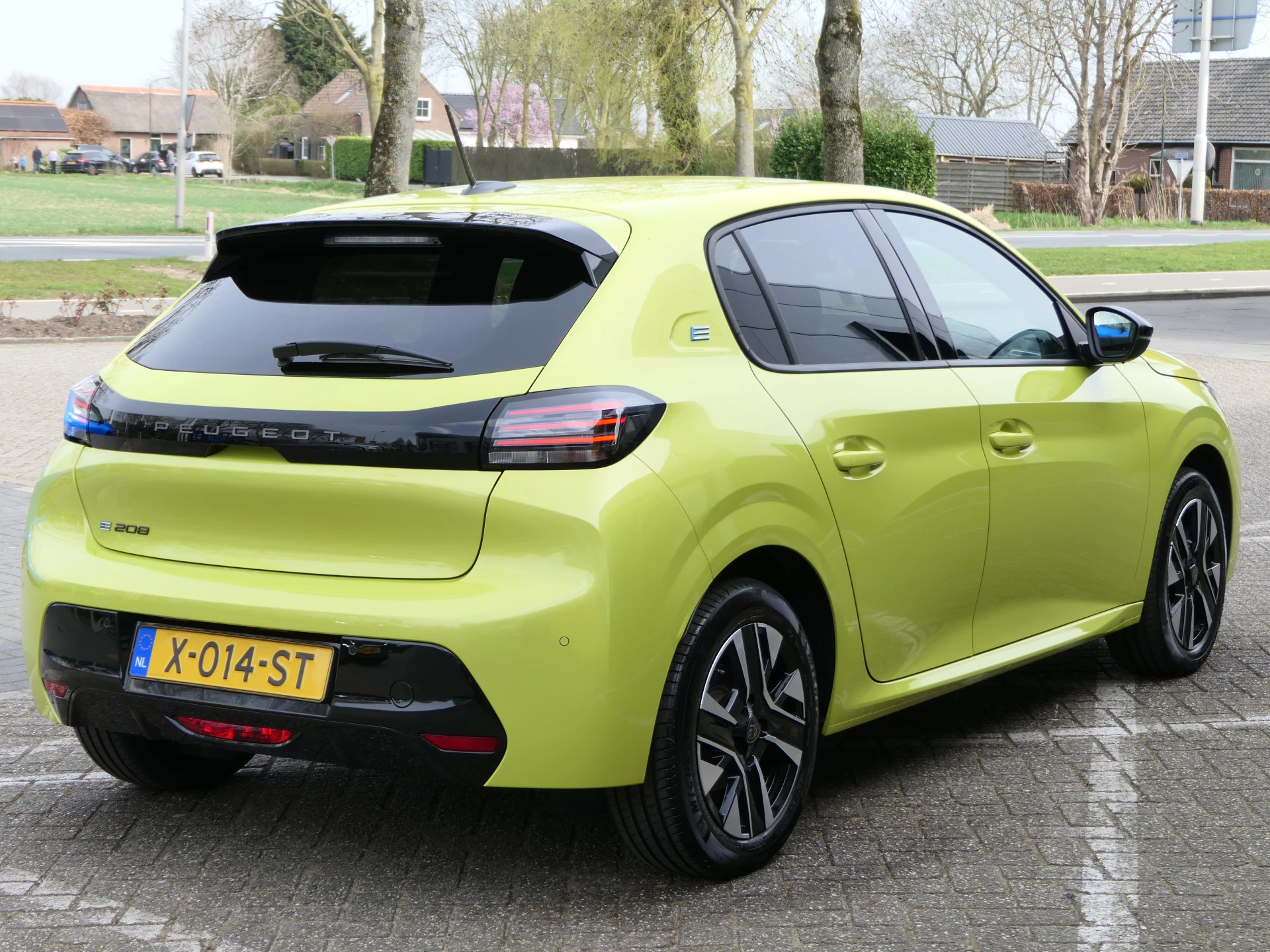 Hoofdafbeelding Peugeot e-208