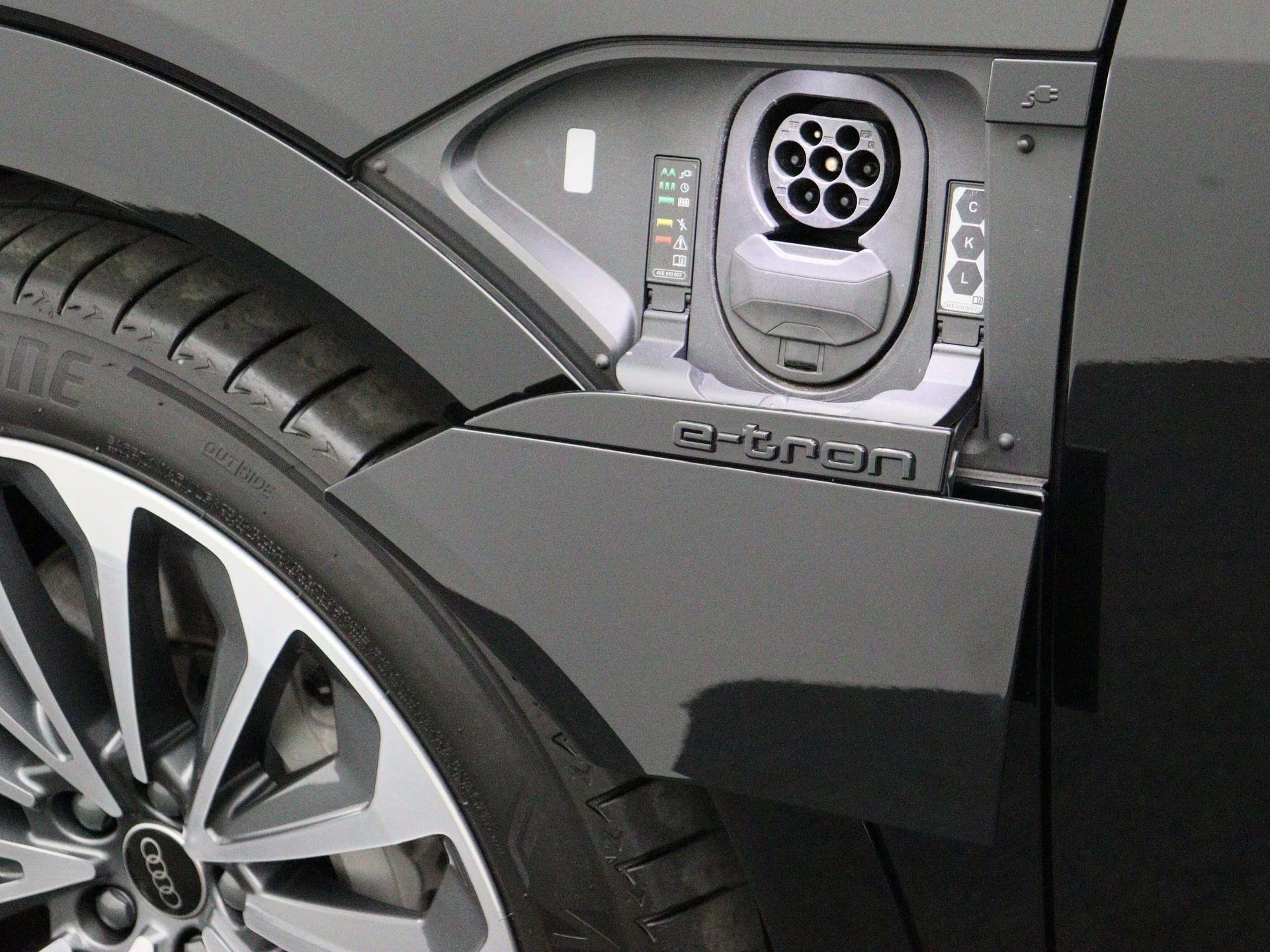 Hoofdafbeelding Audi Q8 e-tron